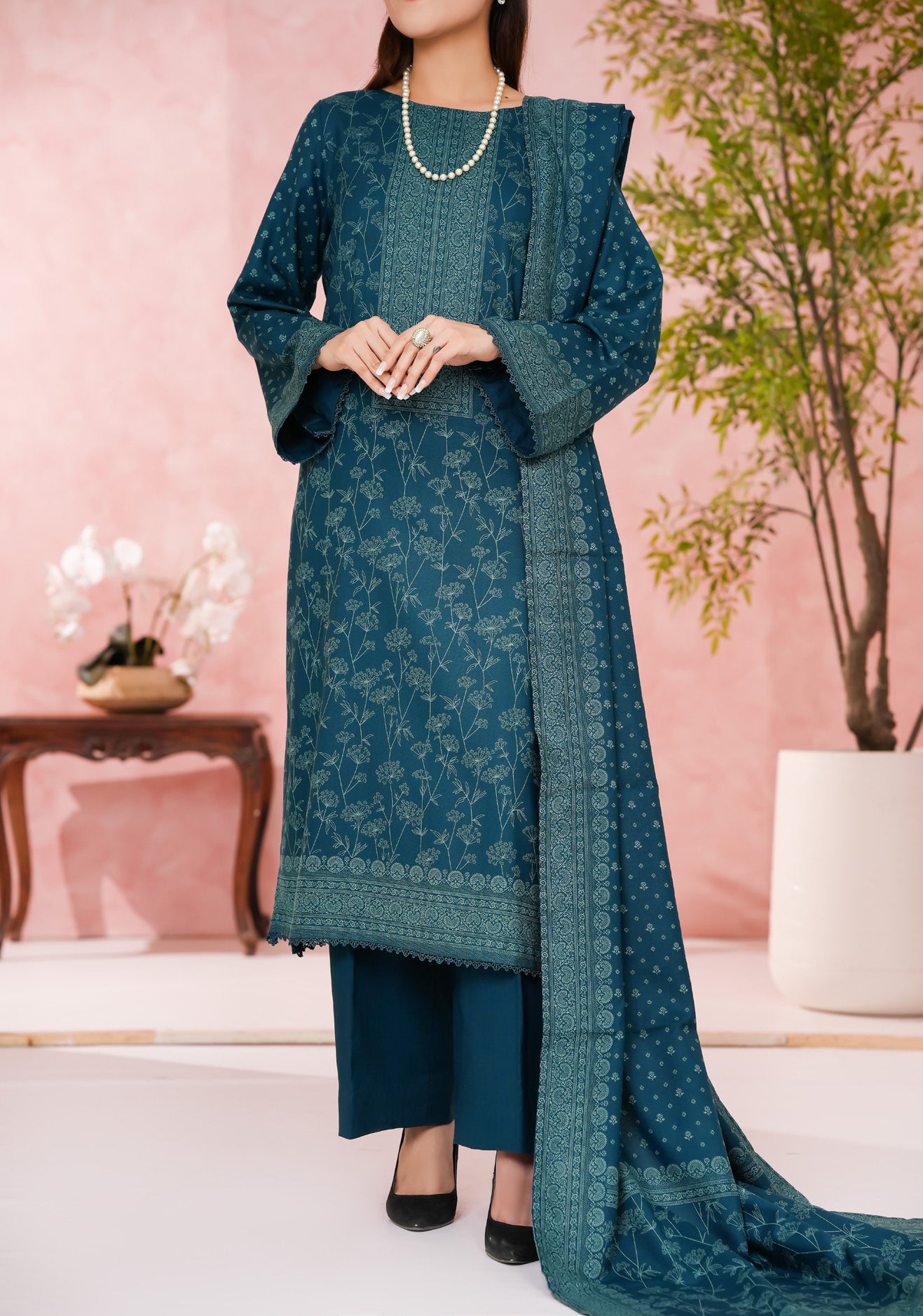 VS TEXTILES PASHMINA WINTER PRINTED 3PIECE UNSTITCHED COLLECTION 2025 D-14