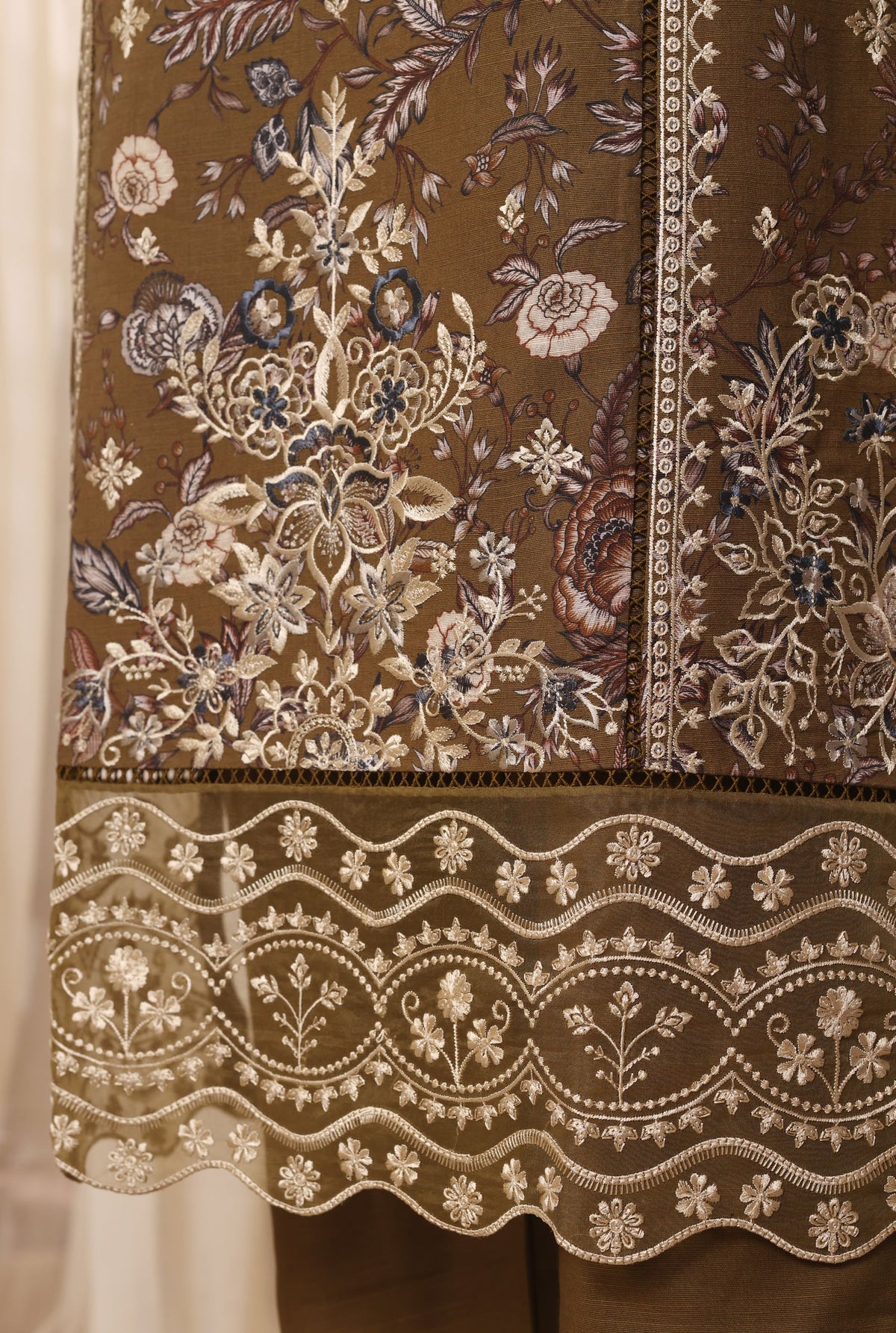 Sadabahar Luxury Khaddar Printed 3piece  stitched Vol-05 Collection 2026 D-02