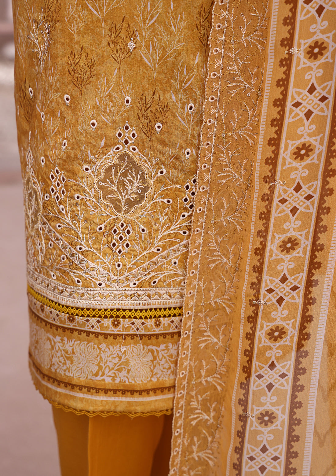 HZ Textile UNSTITCH Premium Embroidered Collection 2025 D-03