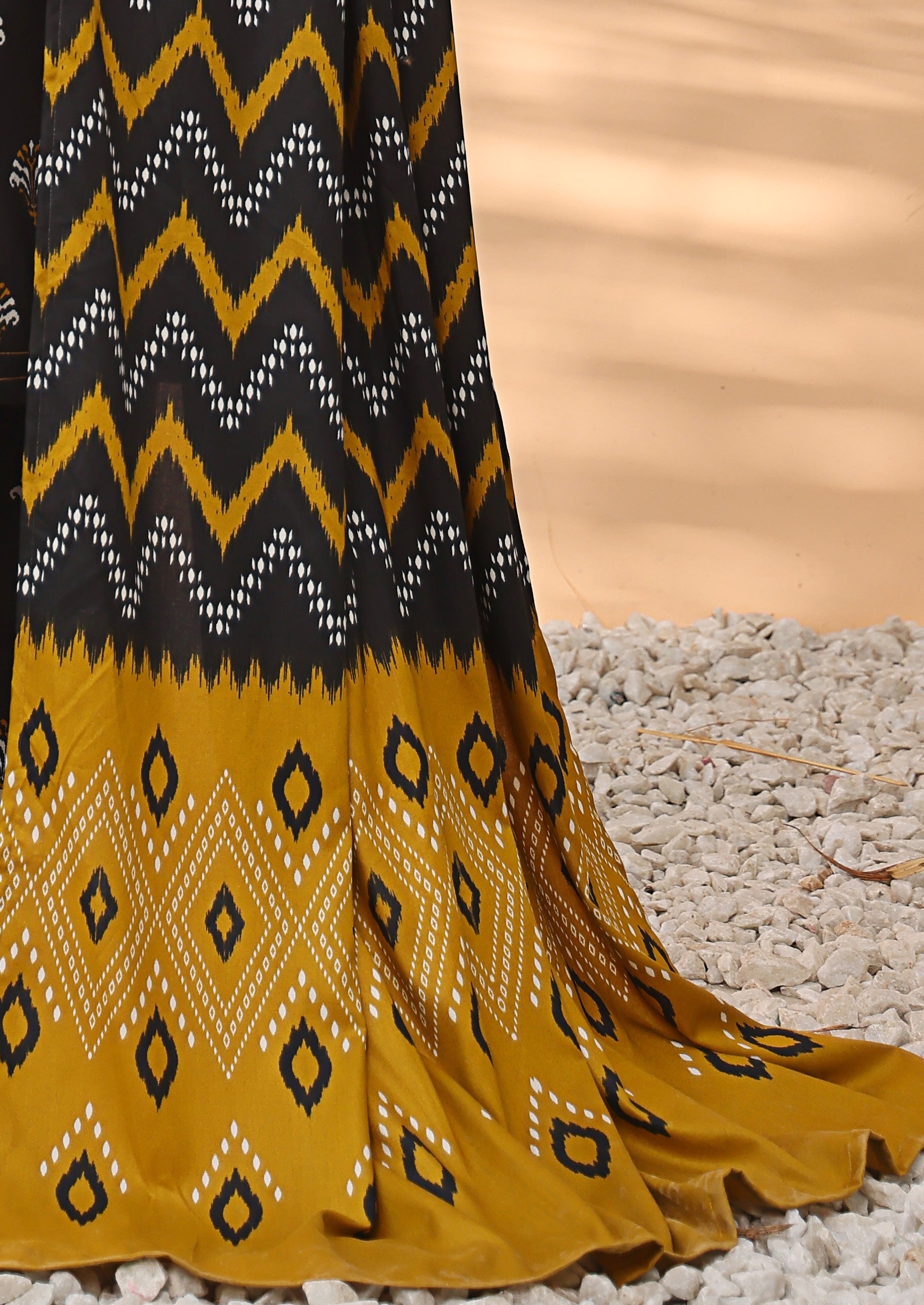 HZ Textile Unstitched Full Suit Linen Wintry Vol-4 Collection 25 D-01.