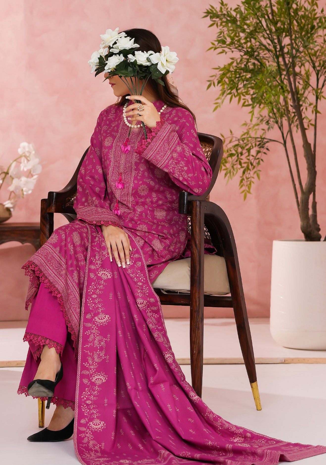 VS TEXTILES PASHMINA WINTER PRINTED 3PIECE UNSTITCHED COLLECTION 2025 D-02