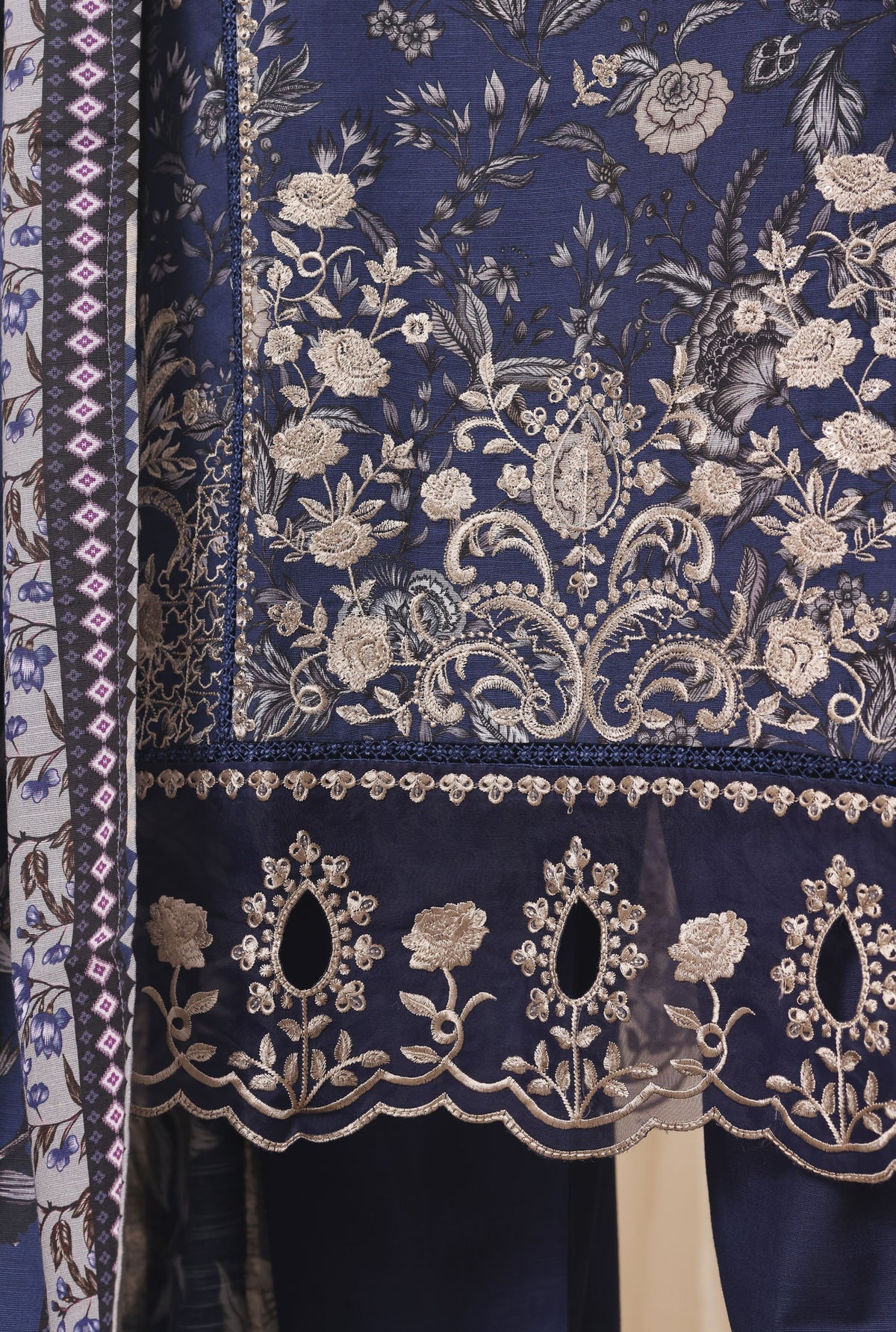 Sadabahar Luxury Khaddar Printed 3piece  stitched Vol-05 Collection 2026 D-03
