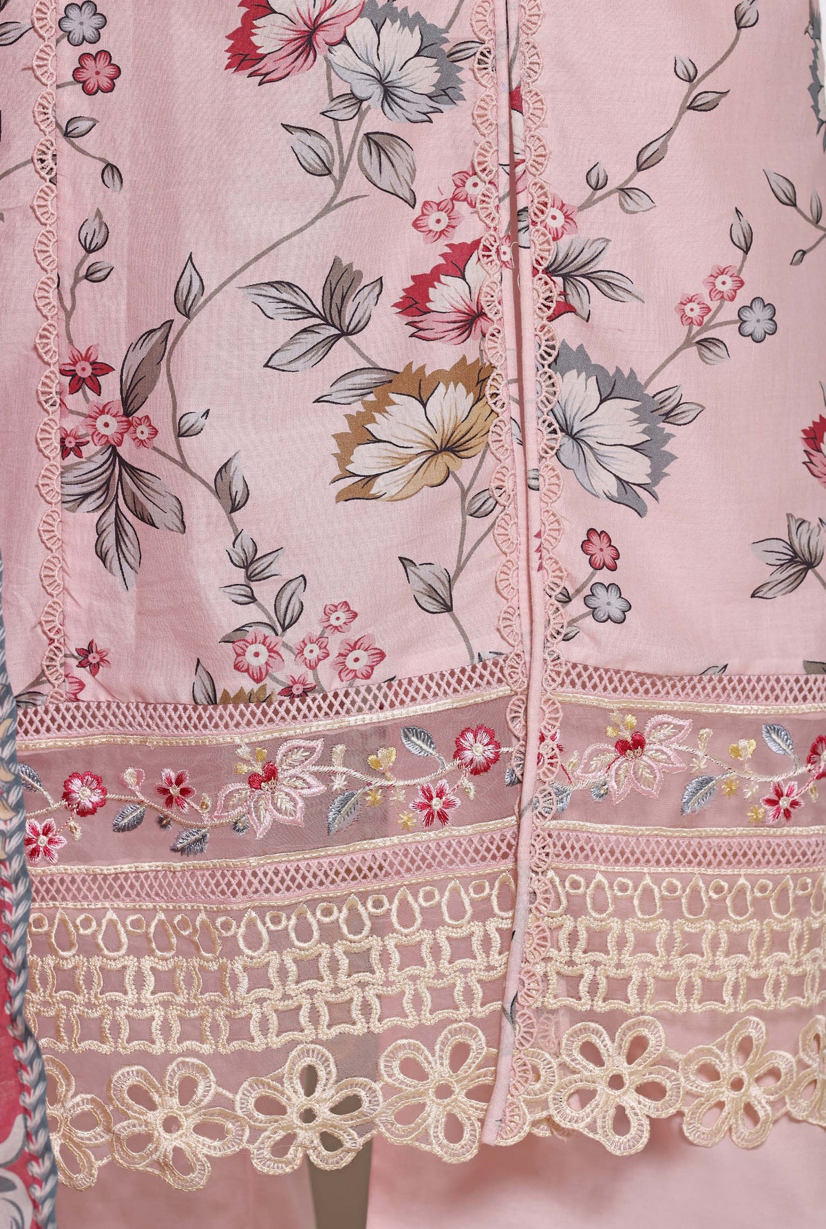 Sadabahar luxury long length Embroidery lawn 3piece stitched collection D-03