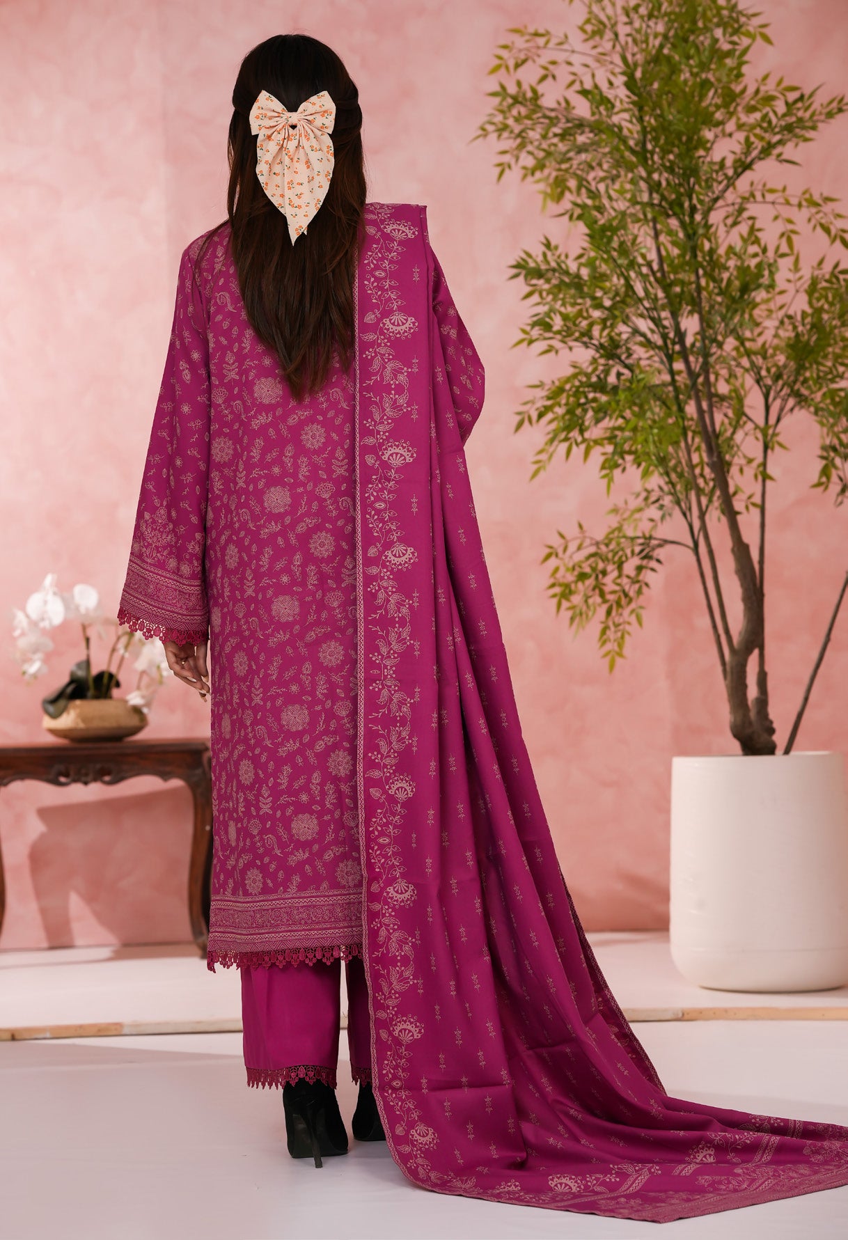 VS TEXTILES PASHMINA WINTER PRINTED 3PIECE UNSTITCHED COLLECTION 2025 D-02