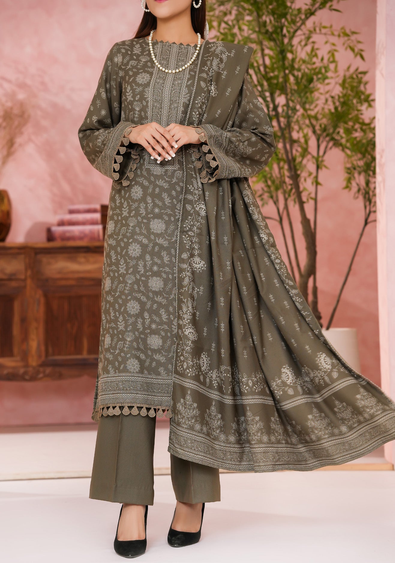 VS TEXTILES PASHMINA WINTER PRINTED 3PIECE UNSTITCHED COLLECTION 2025 D-03