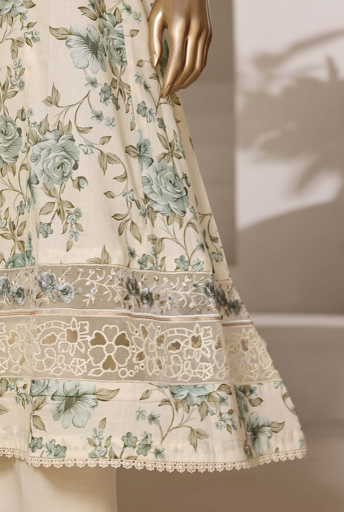Sadabahar luxury Peplum Embroidery lawn 3piece stitched collection D-01