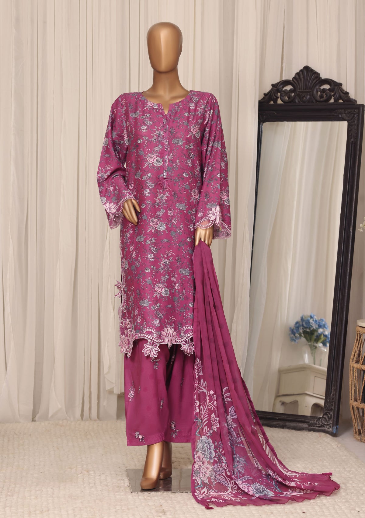 Sadabahar Raya Cut Work Embroidery Lawn 3Piece Stitched Collection D-05
