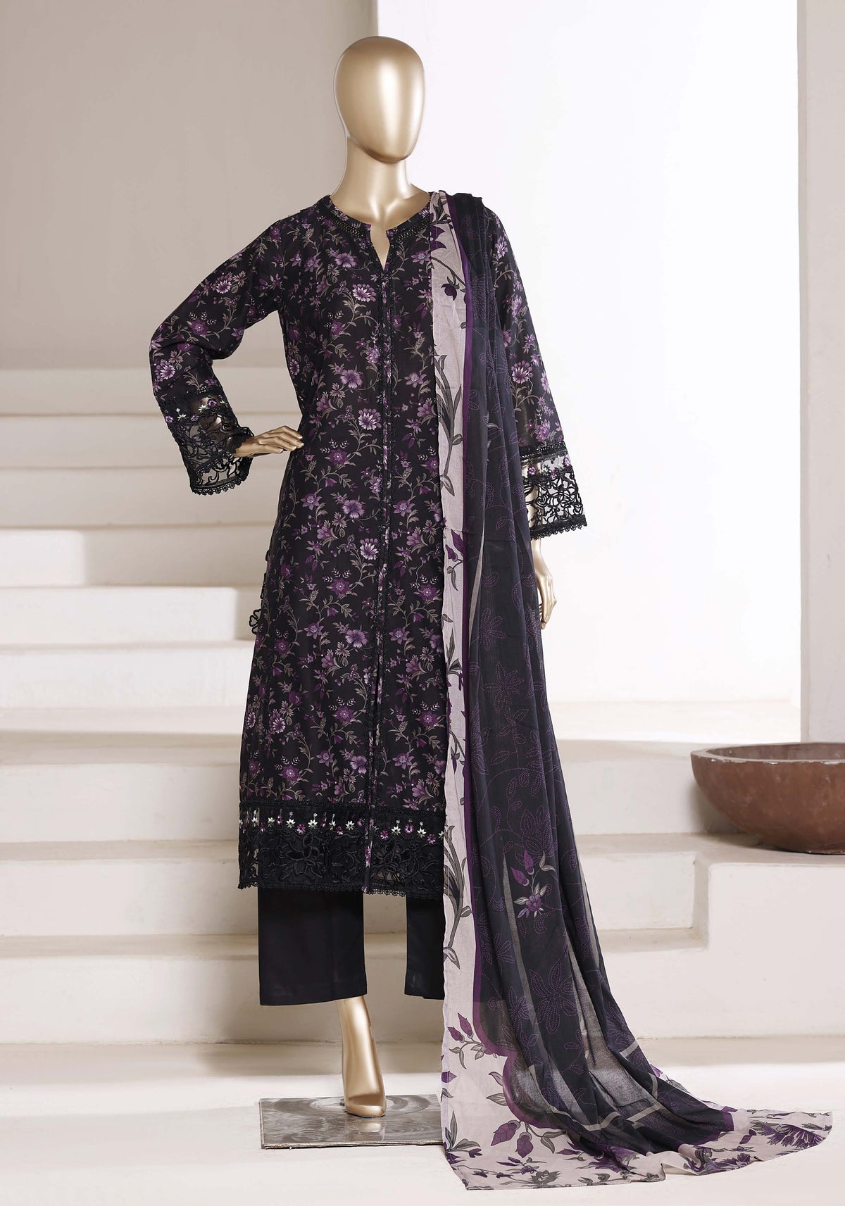 Sadabahar luxury long length Embroidery lawn 3piece stitched collection D-05