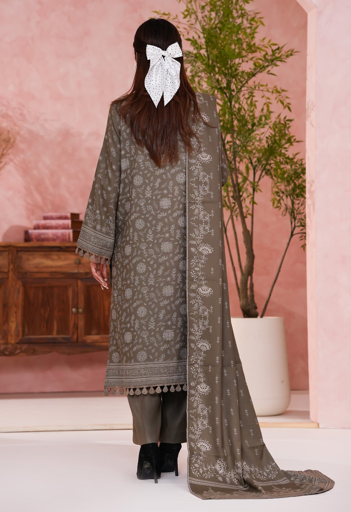 VS TEXTILES PASHMINA WINTER PRINTED 3PIECE UNSTITCHED COLLECTION 2025 D-03