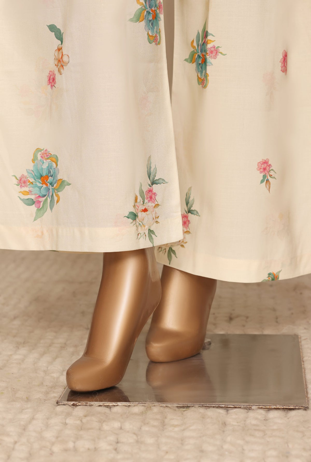 Sadabahar linen Printed 3Piece Stitched Collection D-05