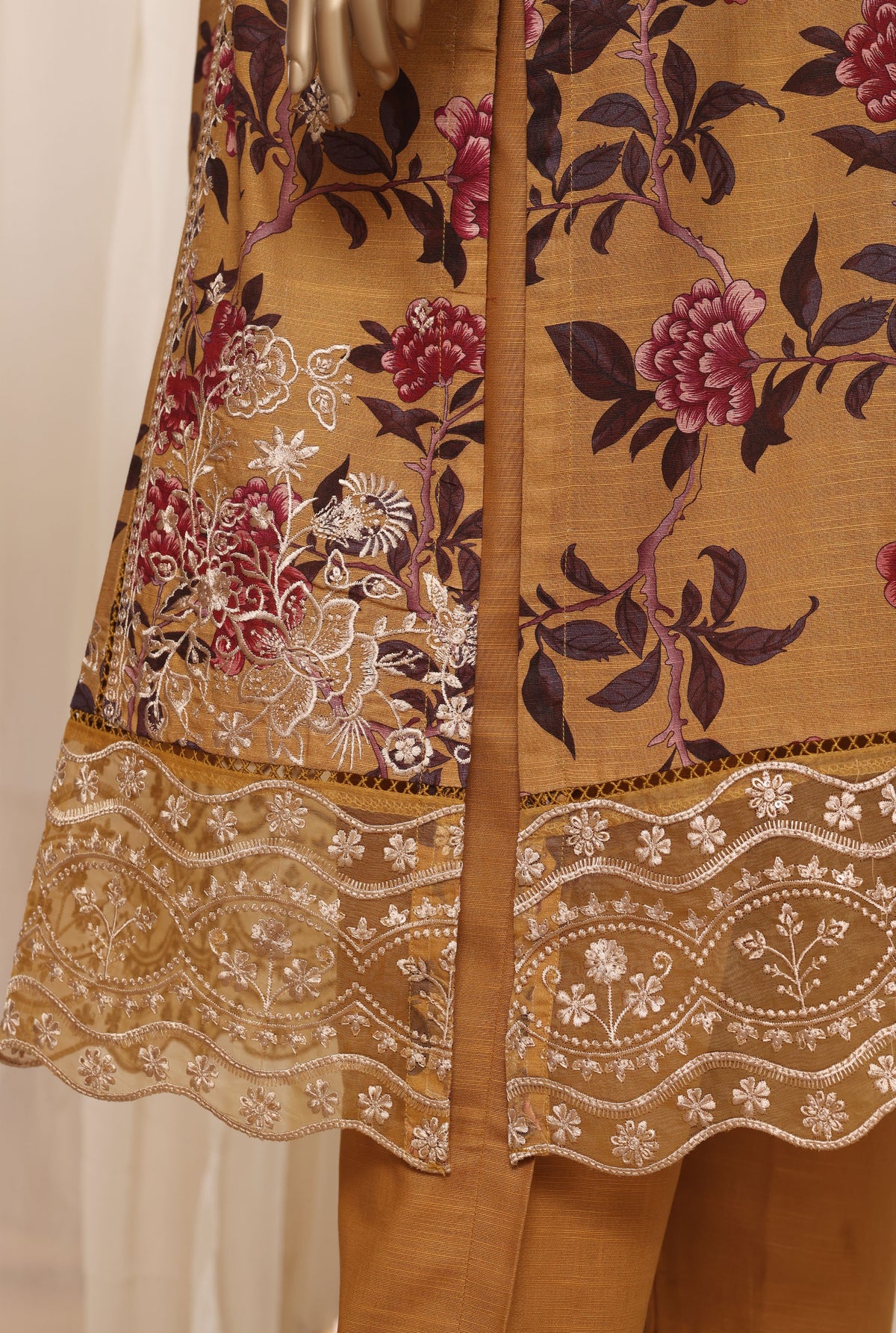 Sadabahar Luxury Khaddar Printed 3piece  stitched Vol-05 Collection 2026 D-05