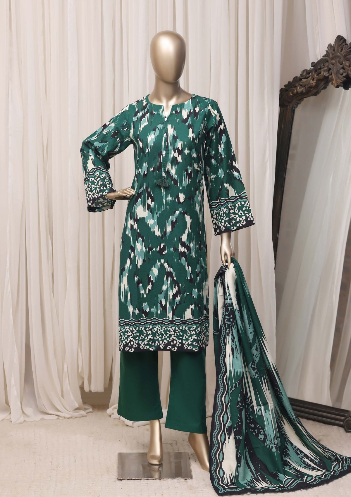 Sadabahar Signature Festive Khaddar Embroidery 3piece  stitched Collection 2026 D-01
