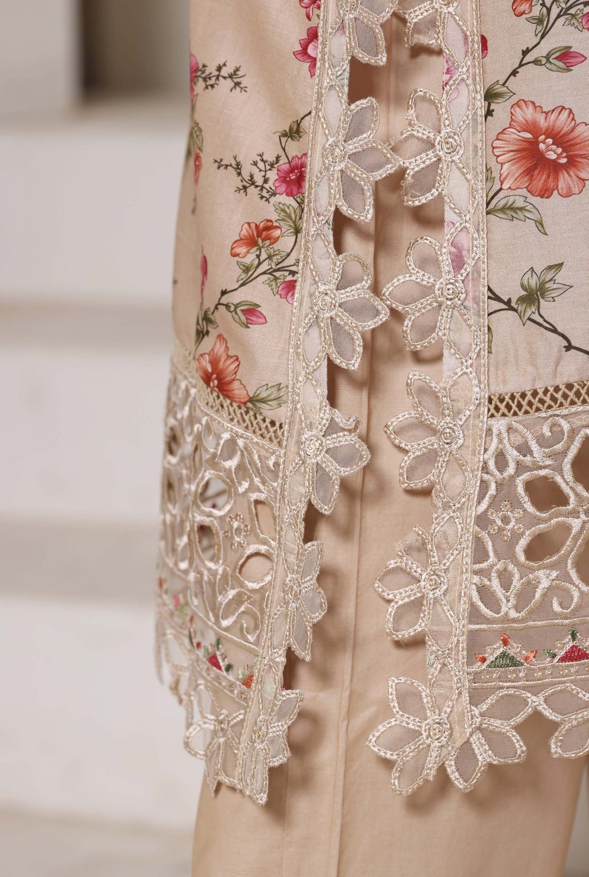 Sadabahar luxury long length Embroidery lawn 3piece stitched collection D-06