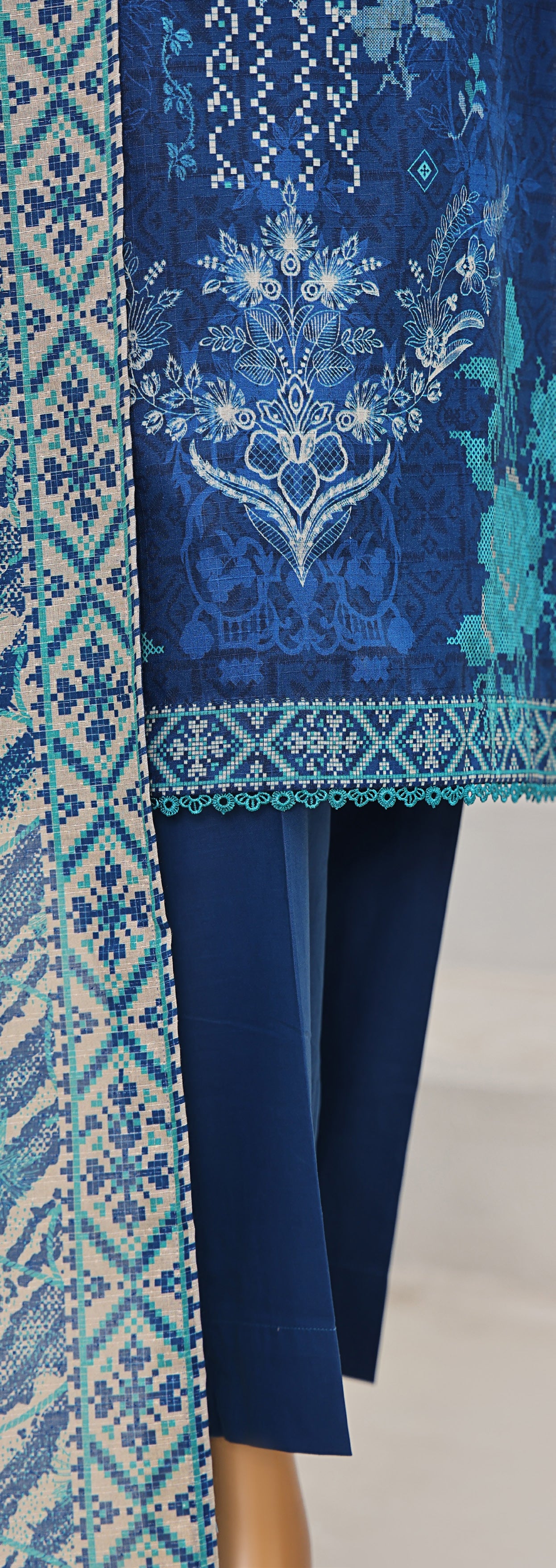 HZ Textile Unstitch Pre-winter Cross Slub with Cotton Printed Shirt Karandi lawn Printed Dupatta Collection 2025 D-08