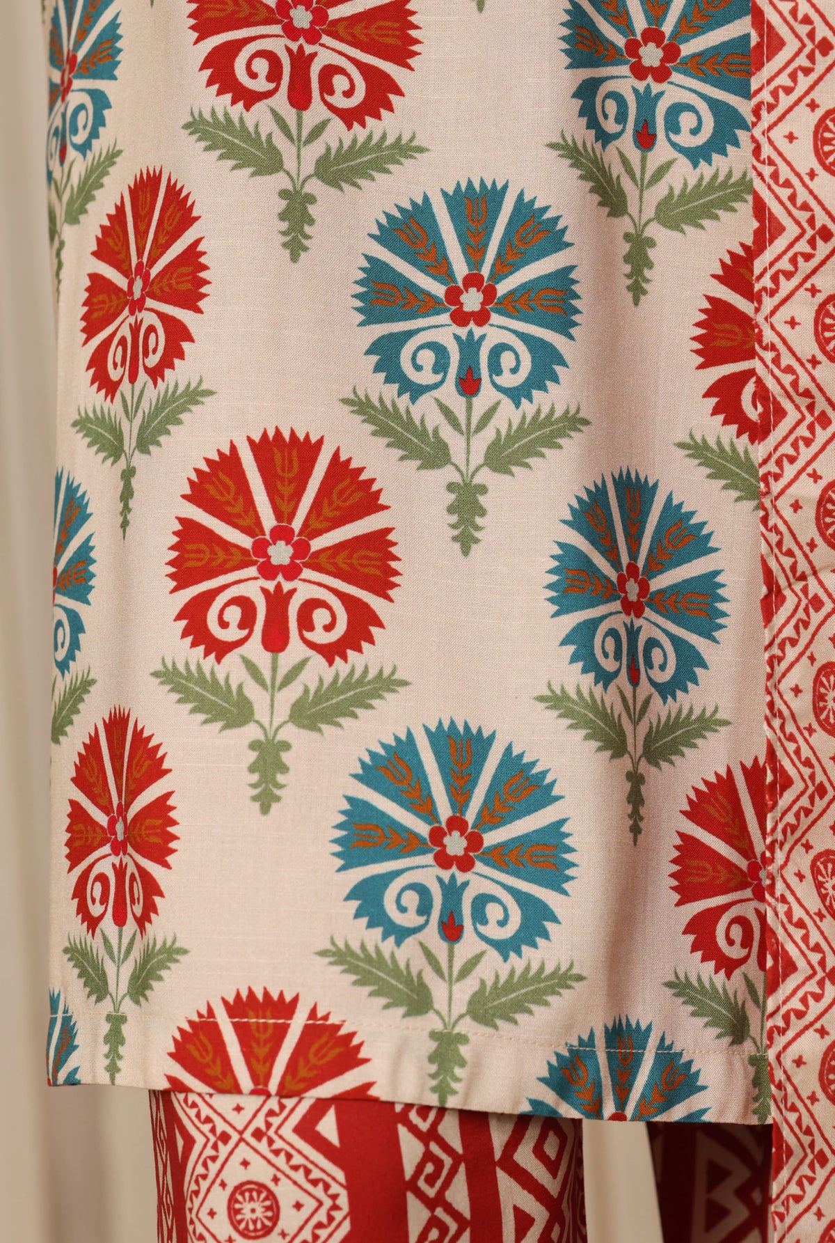 Sadabahar linen Printed 3Piece Stitched Collection D-04