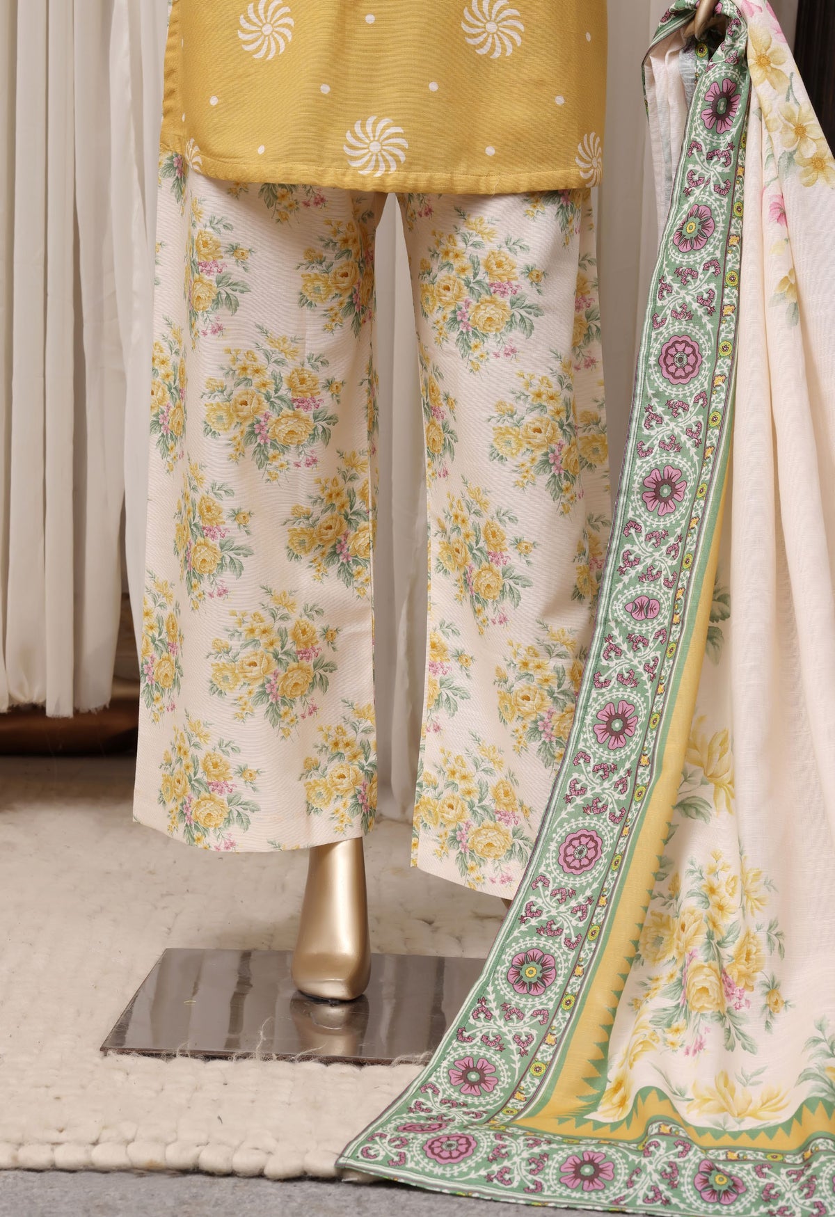 Sadabahar Luxury Khaddar Printed 3piece  stitched Vol-03 2026 D-09