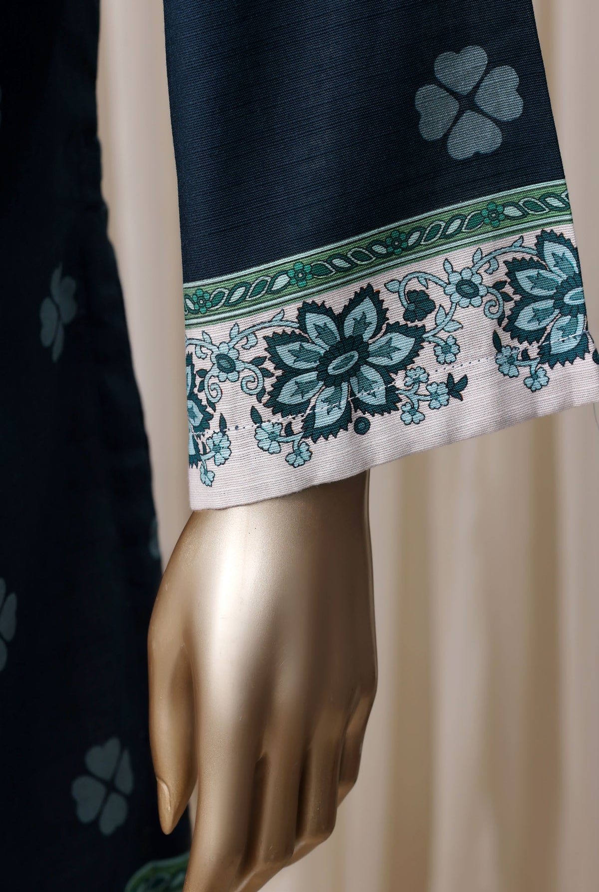 Sadabahar Luxury Khaddar Printed 3piece  stitched Vol-03 2026 D-01