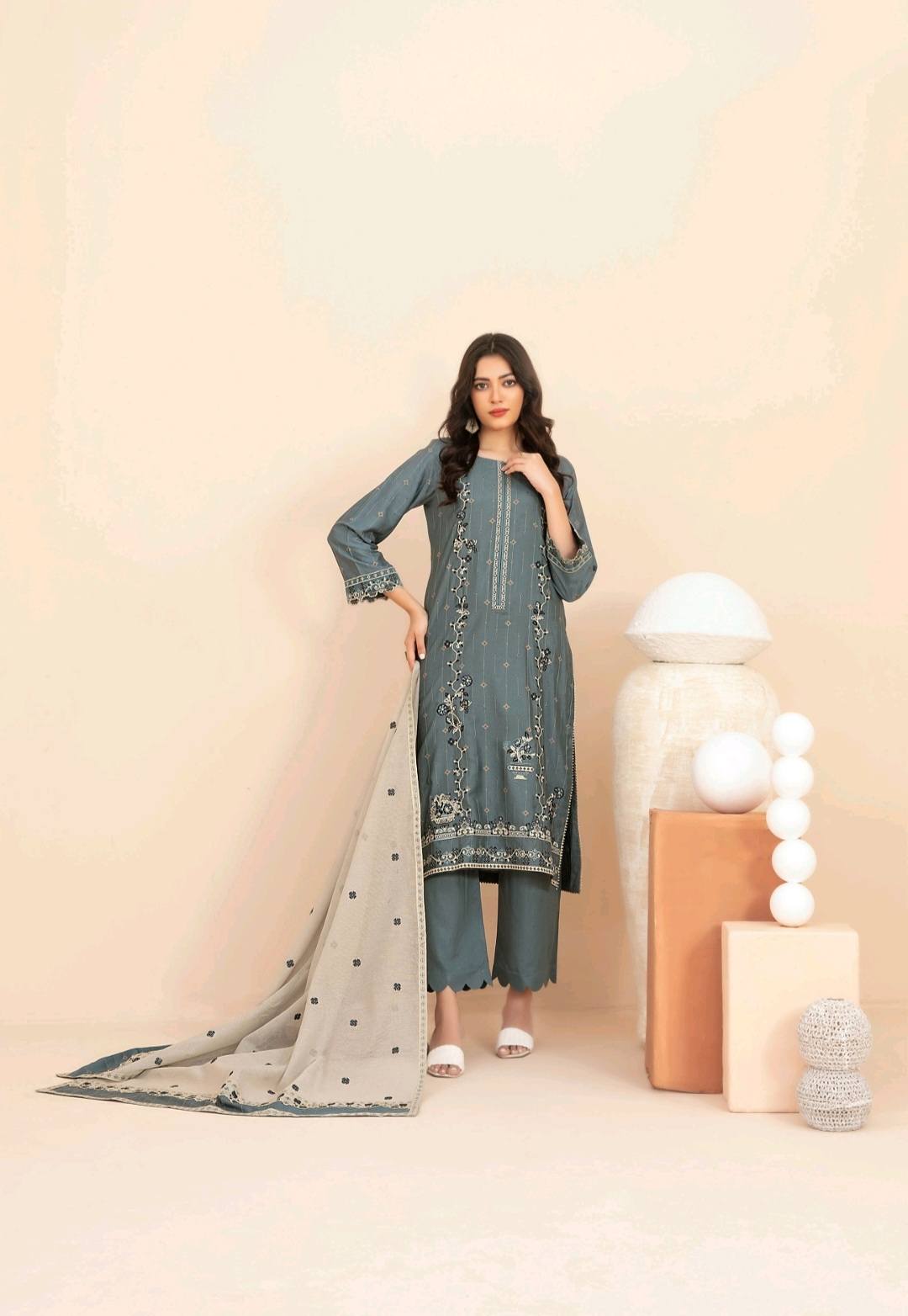 Shahid Tawakkal Embroidered Boti Broshia Staple - Embroidered Fancy Khaddi Dupatta Collection 2025 D-03