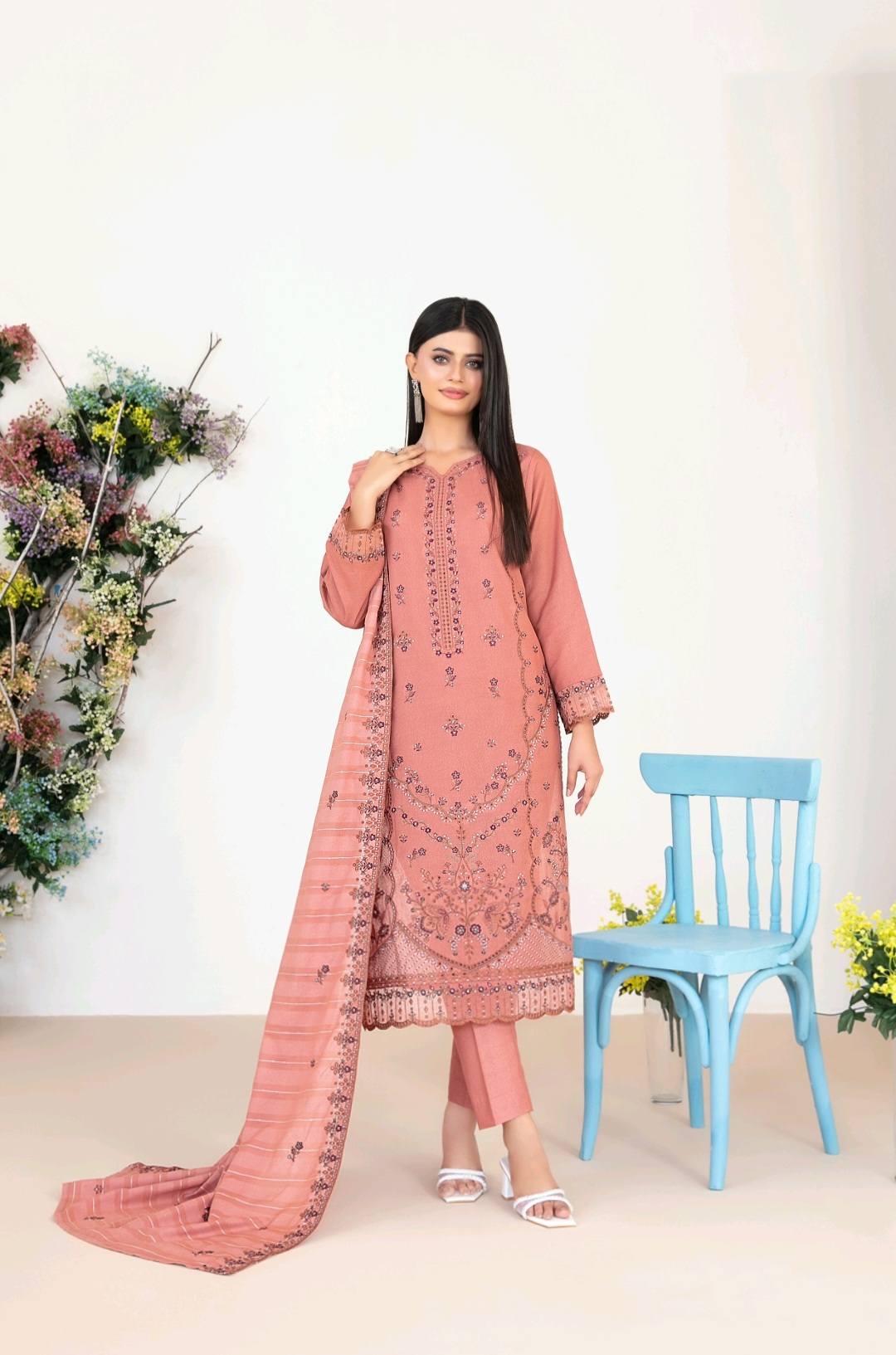 lookbook image shop_this_look_EcLGgQ