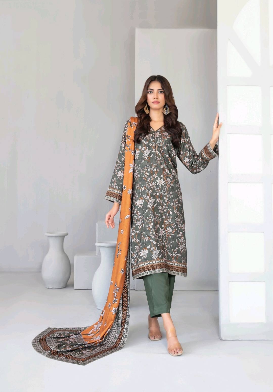 Shahid Tawakkal DILNUR — Unstitched 3Piece Collection Unveil sophistication with Twill fabric Collection 2025 D-03