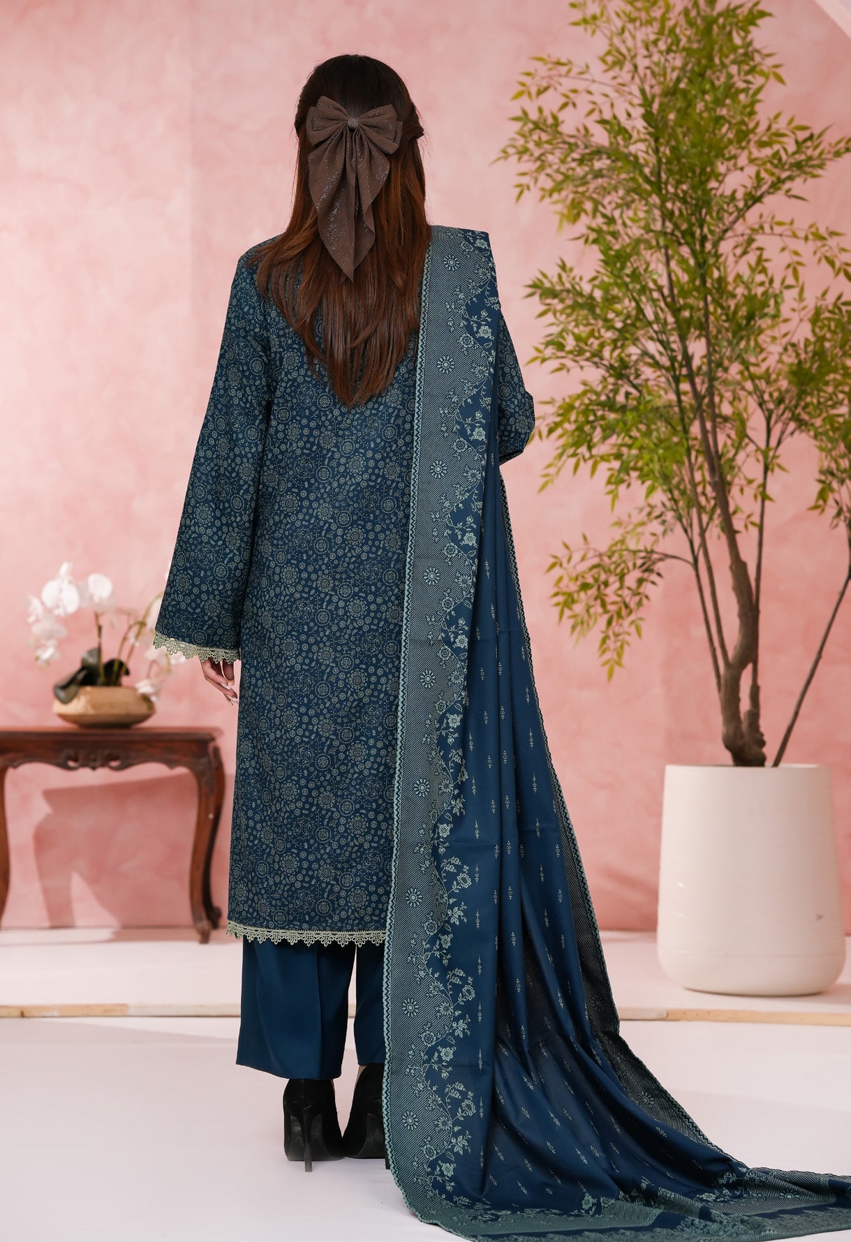 VS TEXTILES PASHMINA WINTER PRINTED 3PIECE UNSTITCHED COLLECTION 2025 D-08