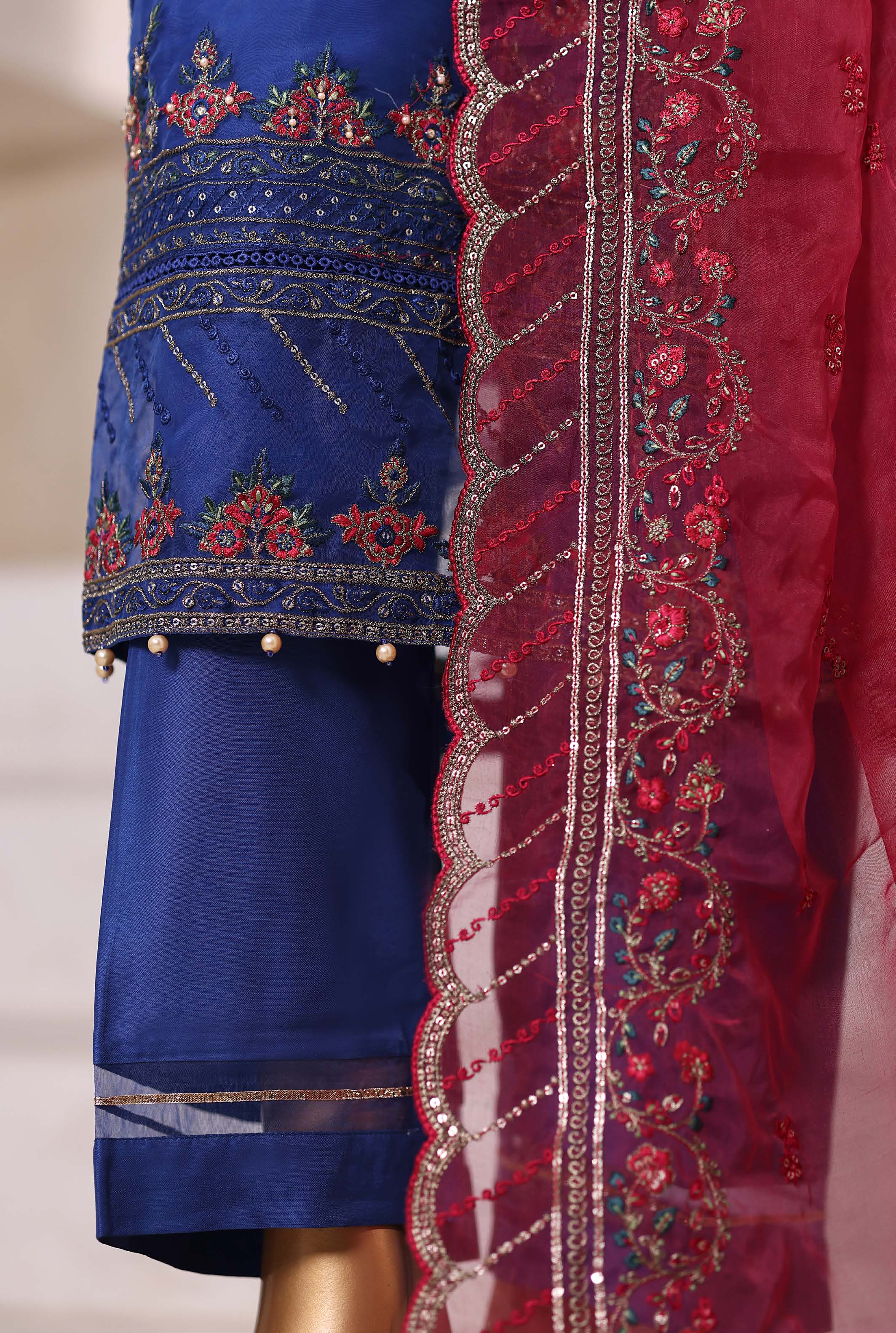 SADABAHAR LUXURY FORMAZ FESTIVE MAHPARA VOL-18 ORGANZA "EMBROIDERED 3 PIECE STITCHED COLLECTION 2025 D-01