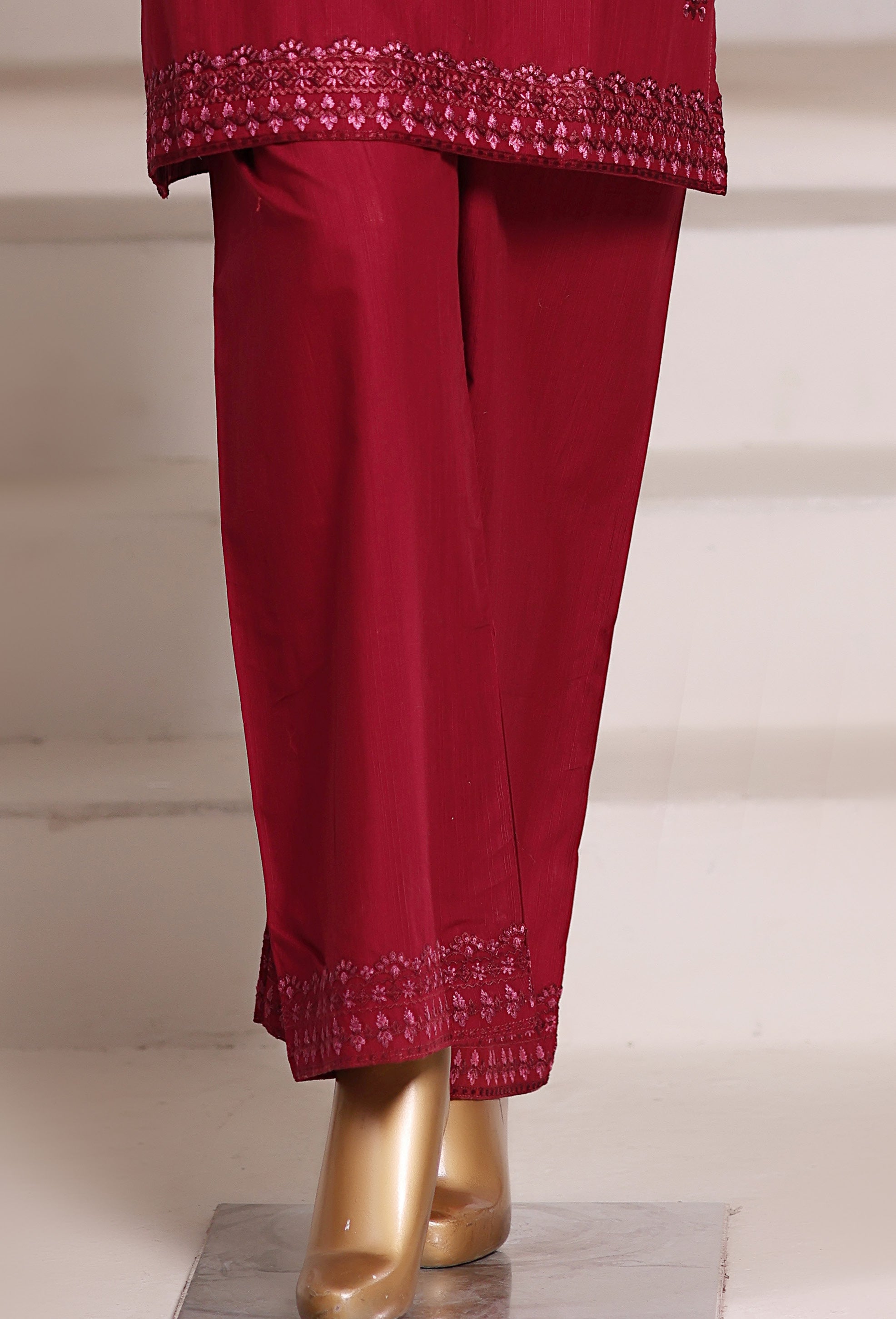 SADABAHAR Vybe Embroidered Set 2PlECE STITCHED COLLECTION 2025 D-303 Mahroon