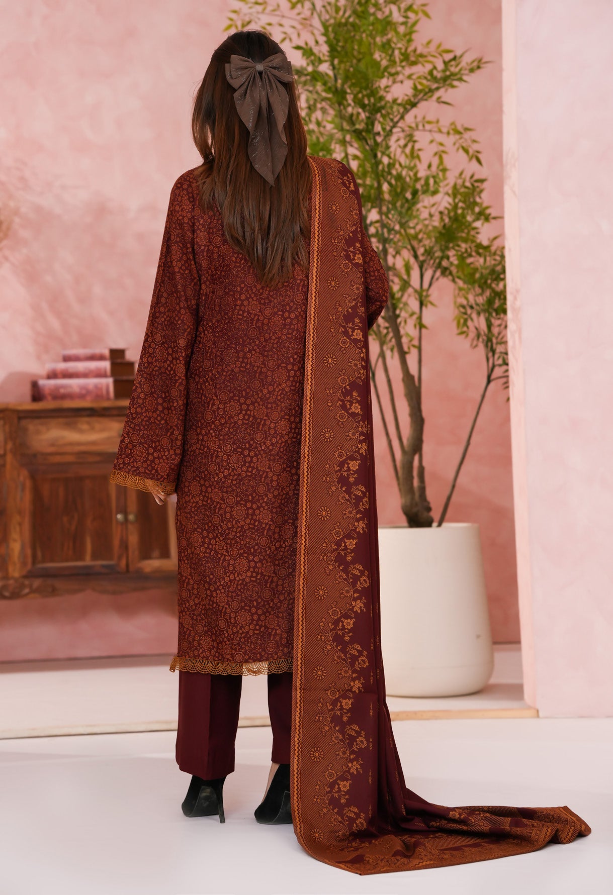 VS TEXTILES PASHMINA WINTER PRINTED 3PIECE UNSTITCHED COLLECTION 2025 D-09