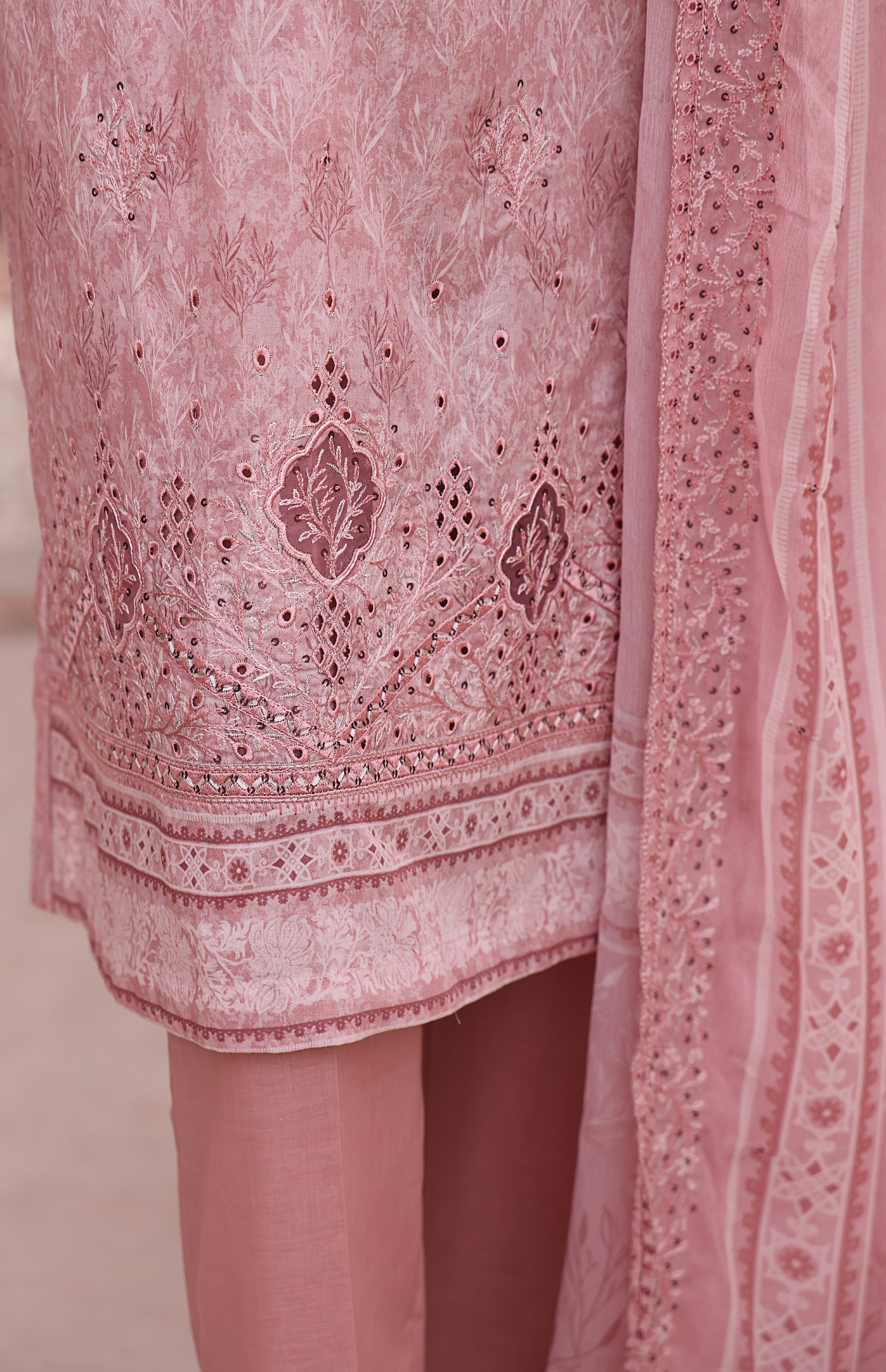 HZ Textile UNSTITCH Premium Embroidered Collection 2025 D-02