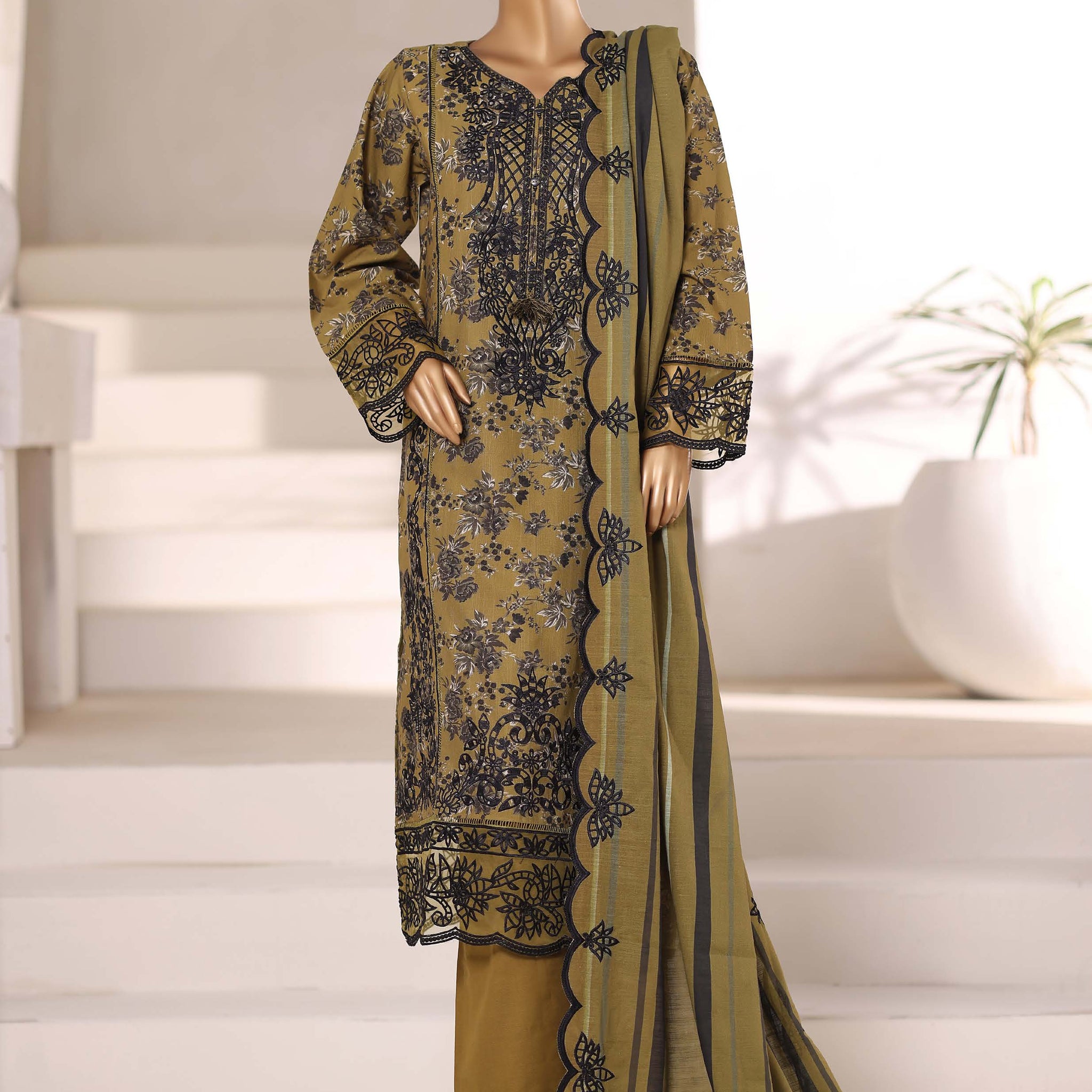 SADABAHAR RTW SIGNATURE KHADDAR EMBROIDERED 3PIECE COLLECTION 2025 SSKE -1104