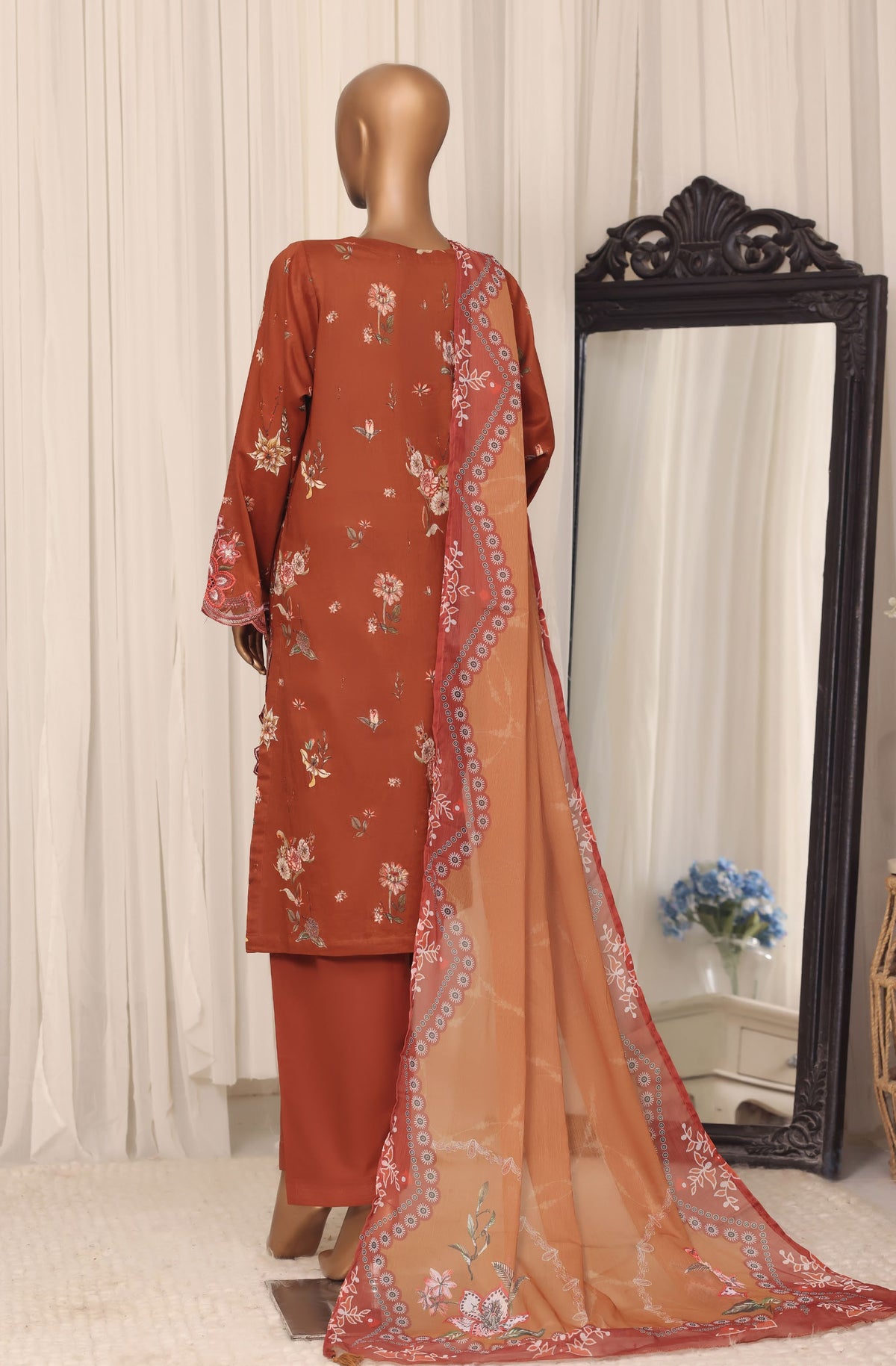Sadabahar Raya Cut Work Embroidery Lawn 3Piece Stitched Collection D-02
