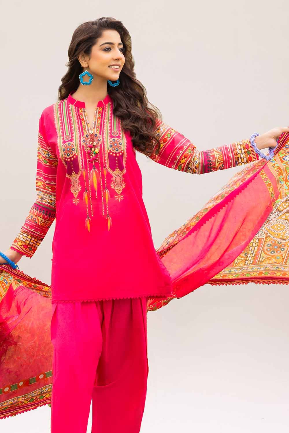 Gul Ahmed Unstitched Printed Lawn 3pcs Suite D-06