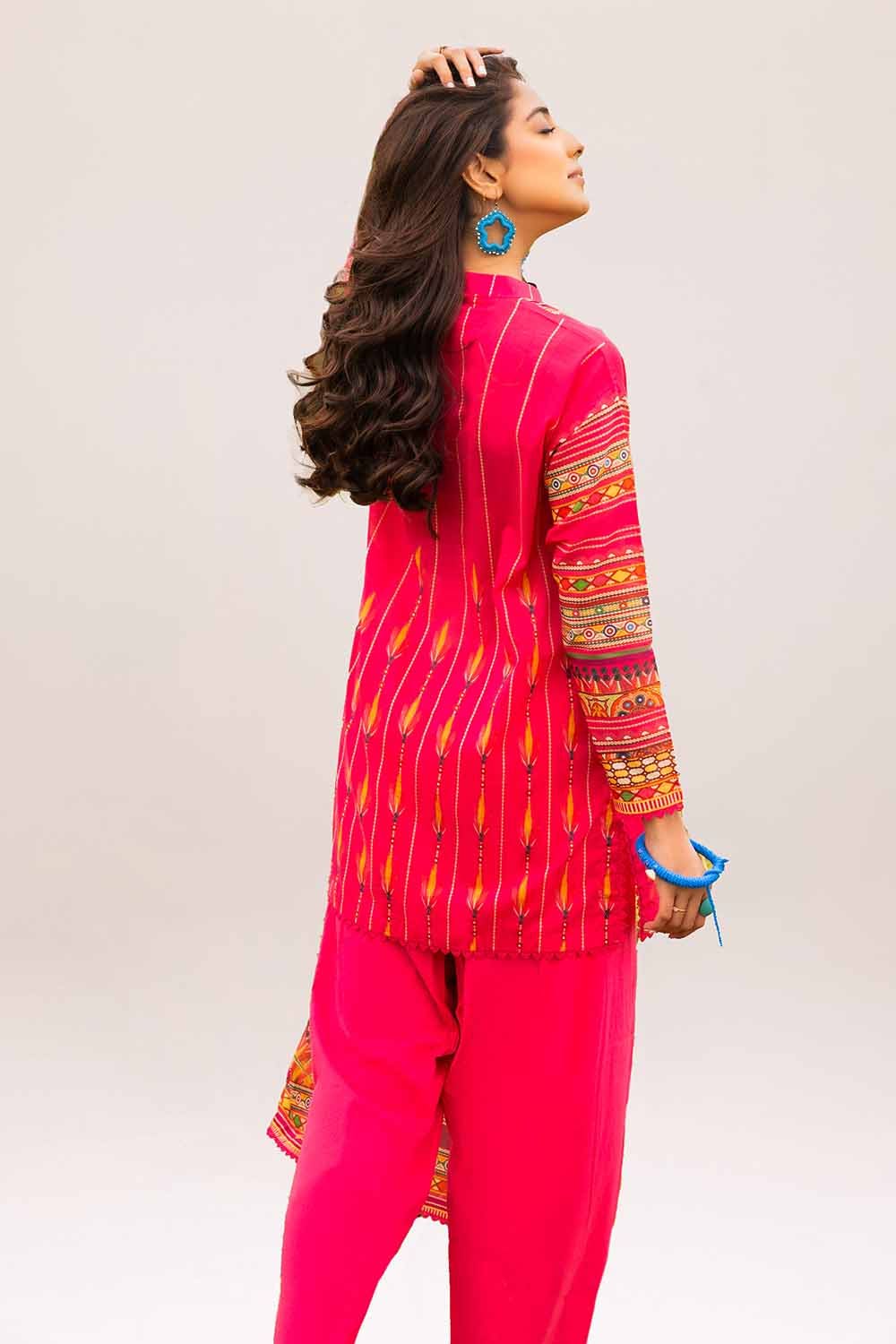 Gul Ahmed Unstitched Printed Lawn 3pcs Suite D-06