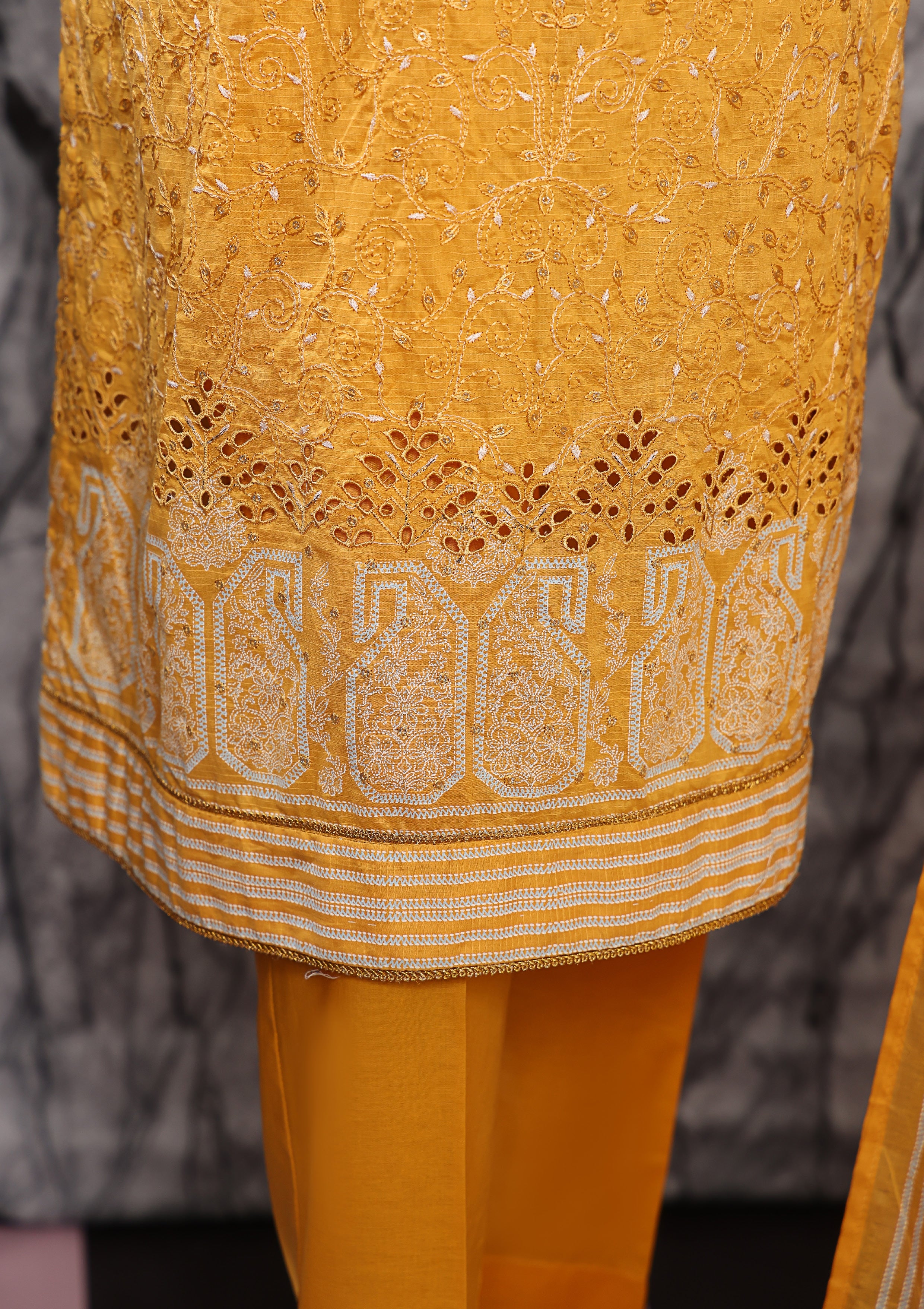 HZ Textile UNSTITCH EXCLUSIVE MID SUMMER EMBROIDERED SLUB COTTON D-04