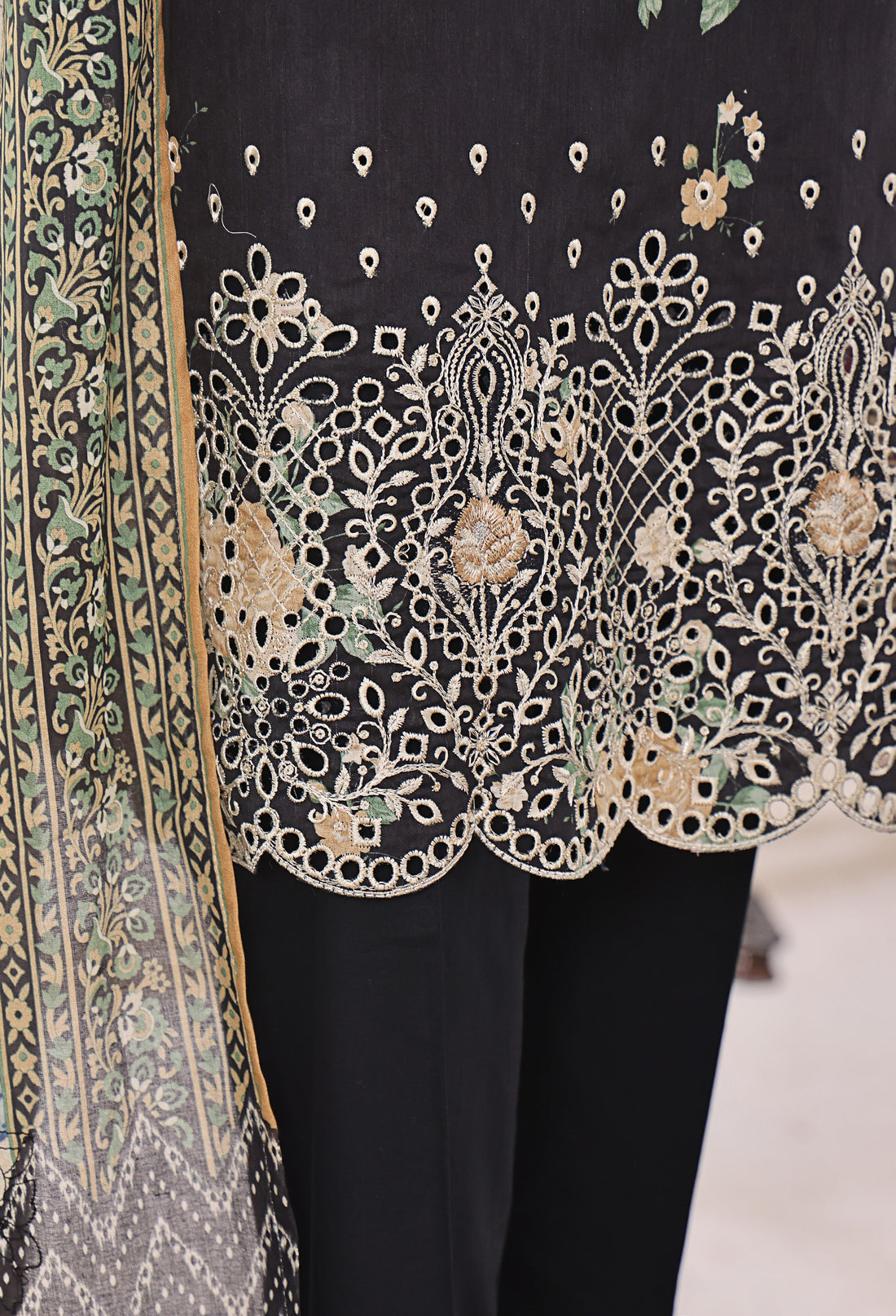 HZ Textile Unstitched Elite EMBROIDERED Collection'25 D-04