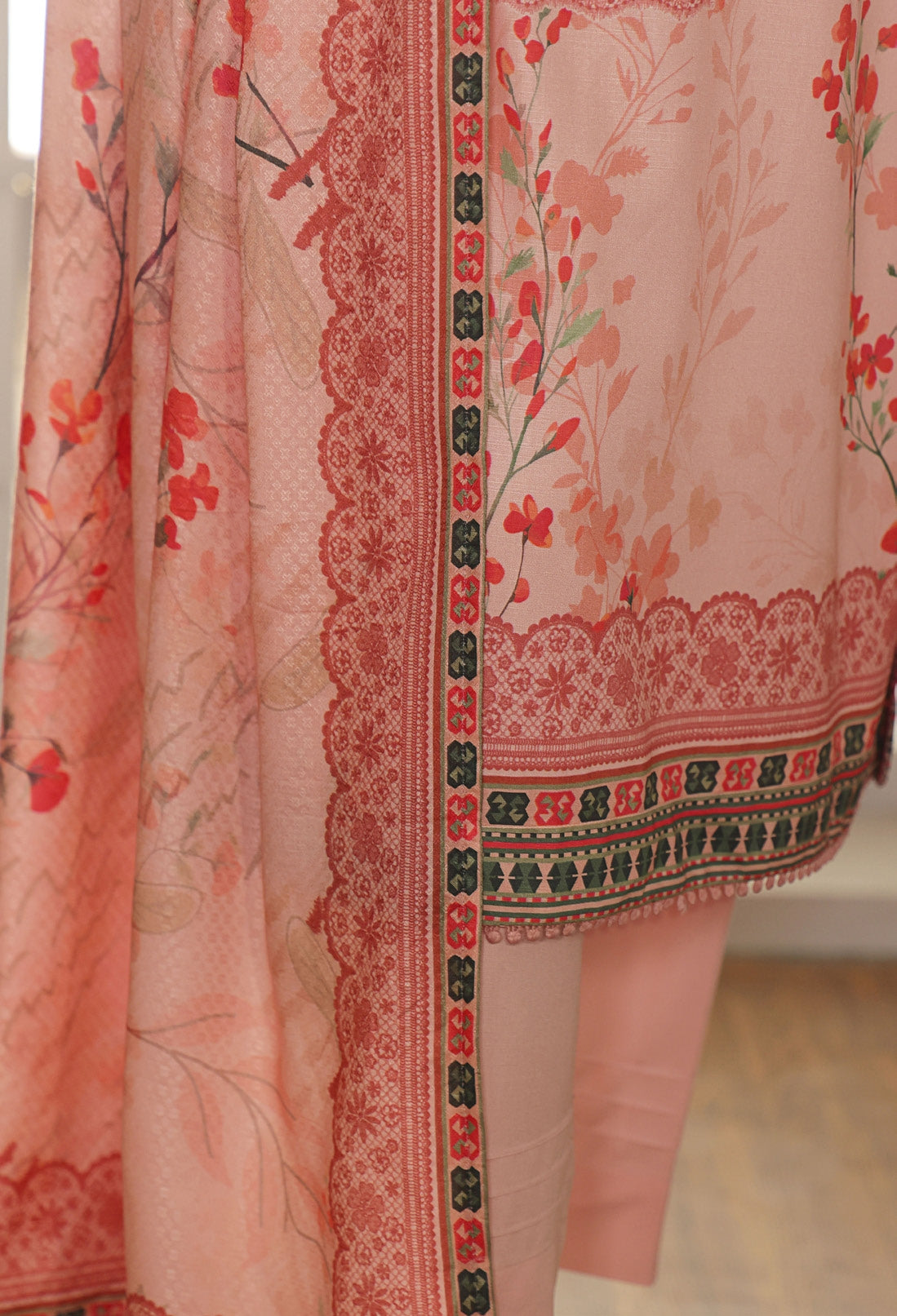 HZ LINEN SLUB WITH DOBBY SHAWL DUPATTA 3PIECE UNSTITCHED COLLECTION 2025 D-01