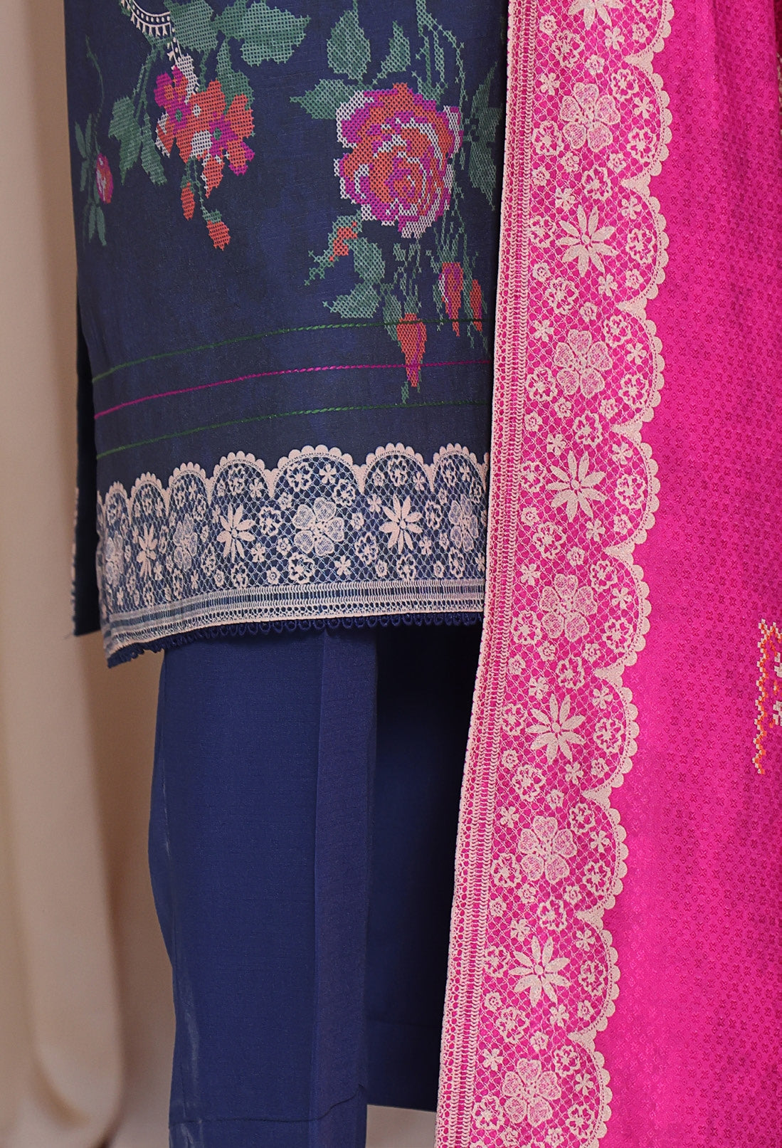 HZ LINEN SLUB WITH DOBBY SHAWL DUPATTA 3PIECE UNSTITCHED COLLECTION 2025 D-09