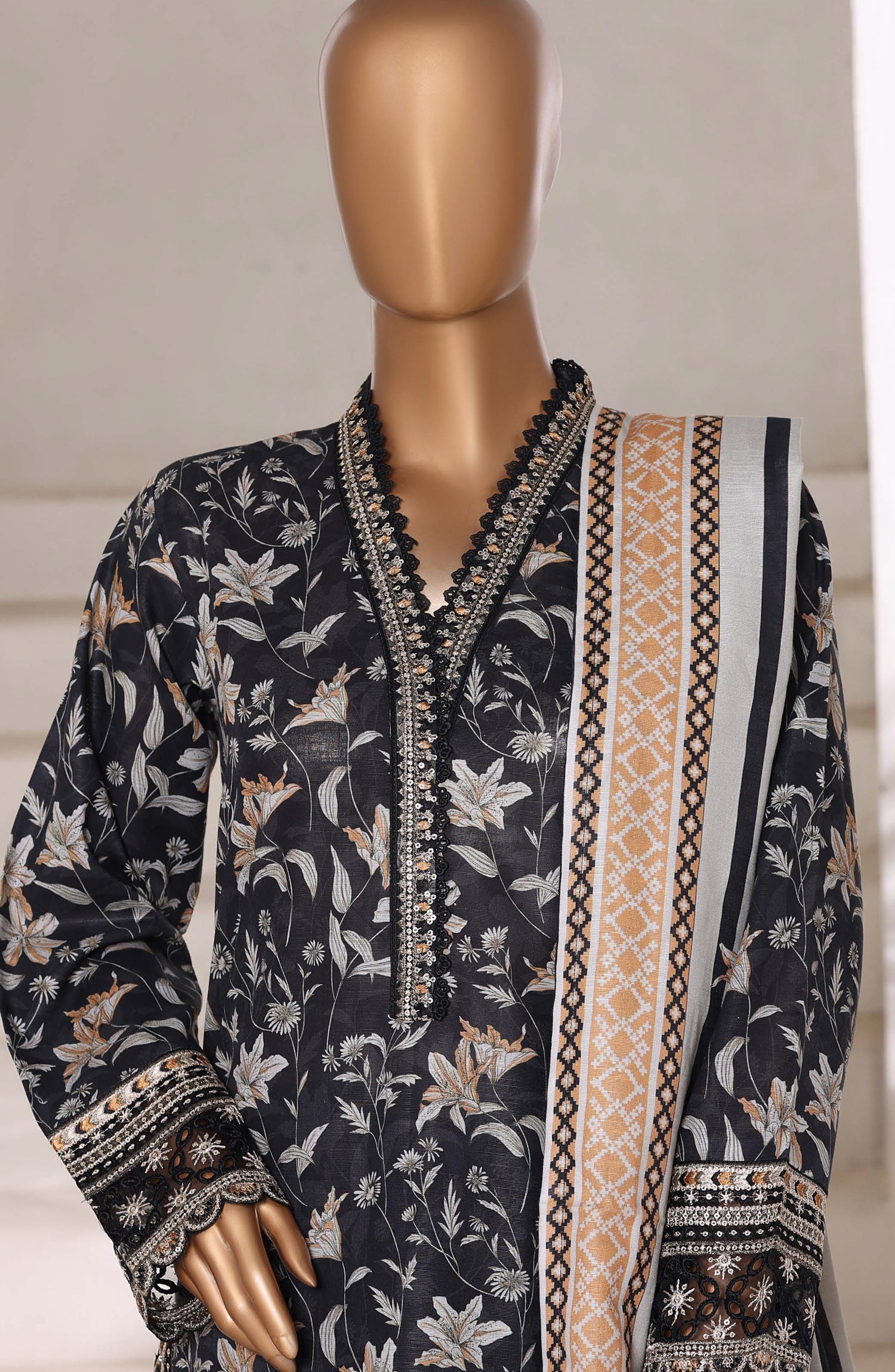 SADABAHAR Luxury Malika Khaddar Collection VOL 1 2025 D-01