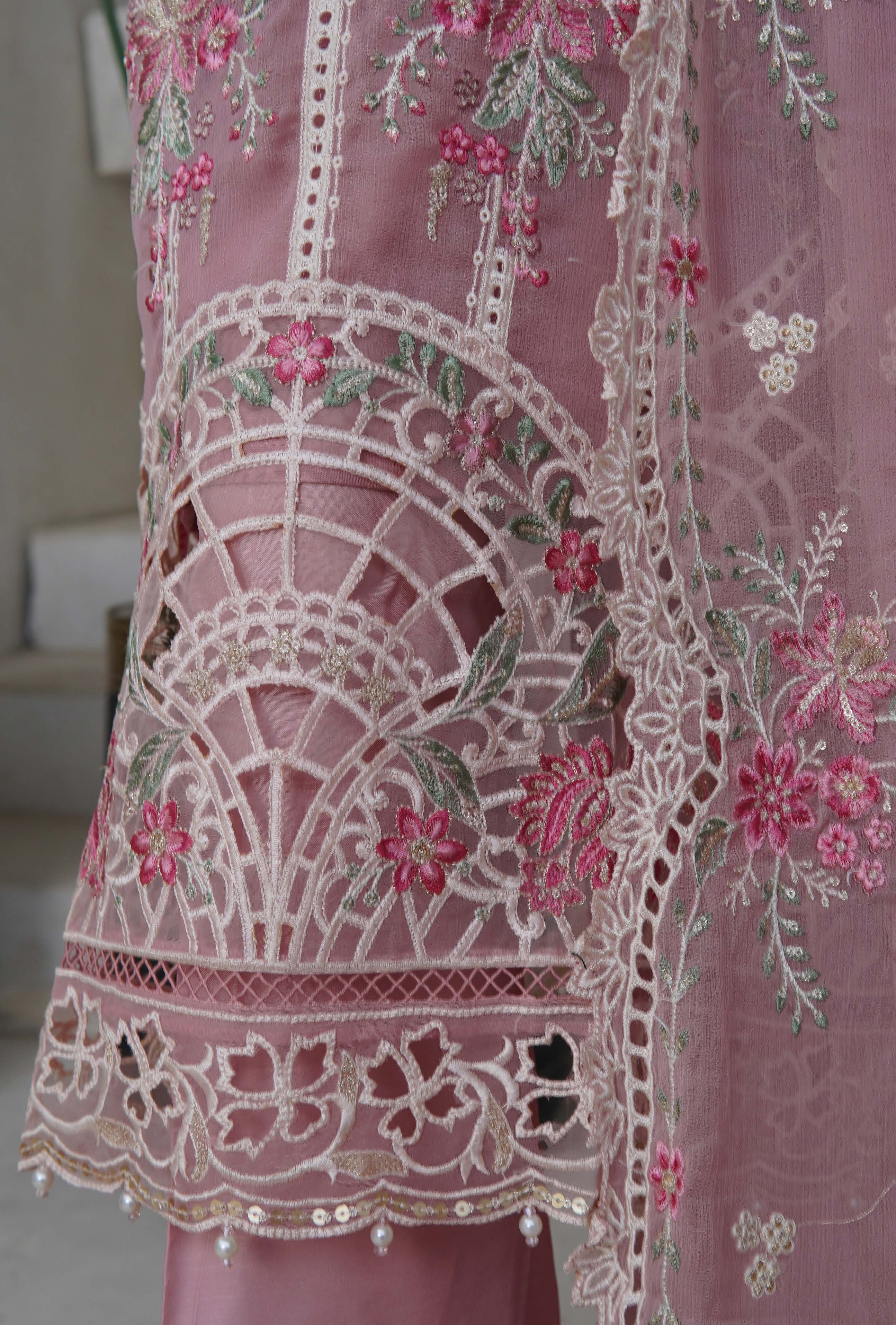 Sadabahar Afsanay Vol-15 luxury Chiffon Heavy Embroidered With Chiffon Embroidered Dupatta 3Piece RTW Collection 2025 D-04