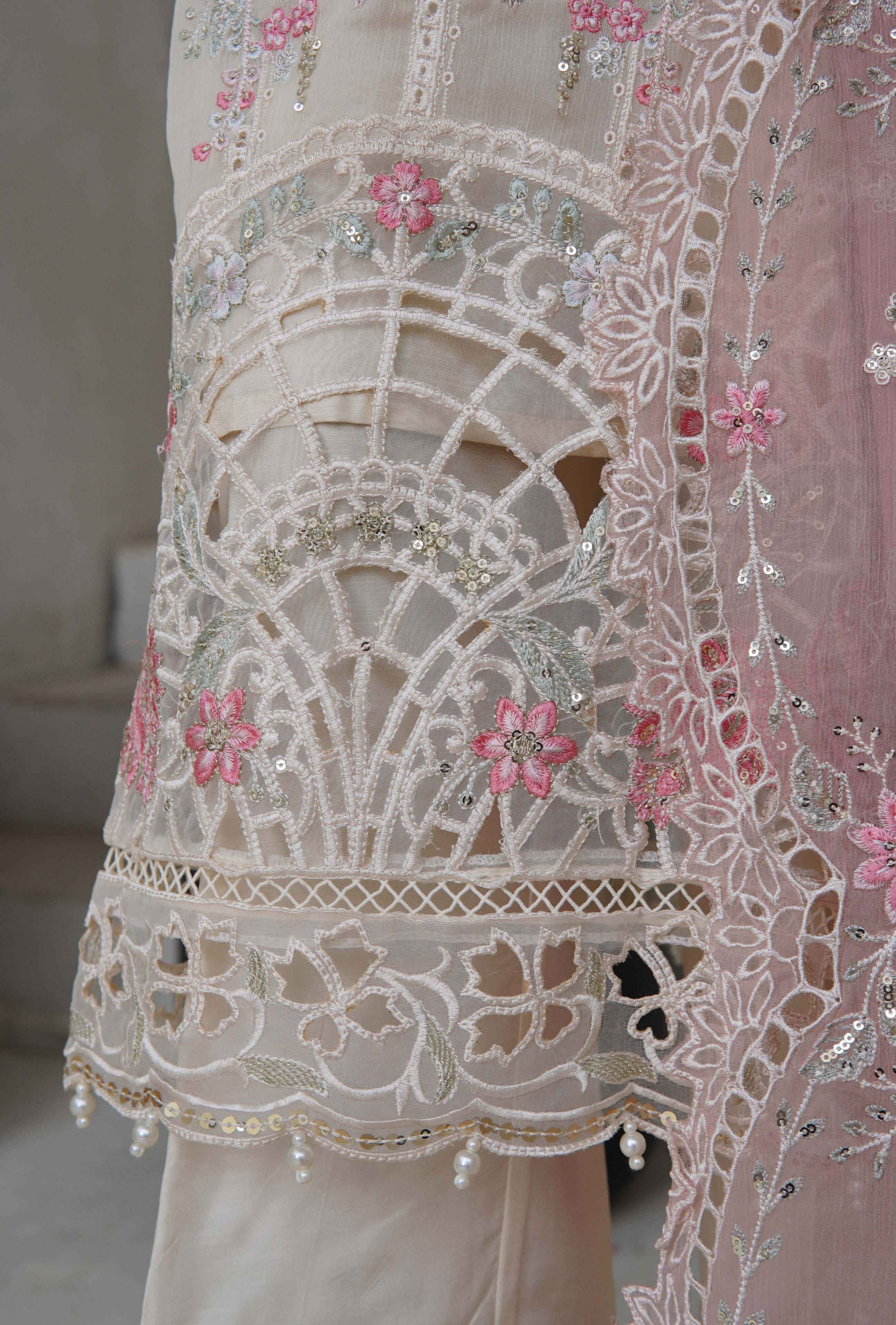 Sadabahar Afsanay Vol-15 luxury Gharara Chiffon Heavy Embroidered With Chiffon Embroidered Dupatta 3Piece RTW Collection 2025 D-05