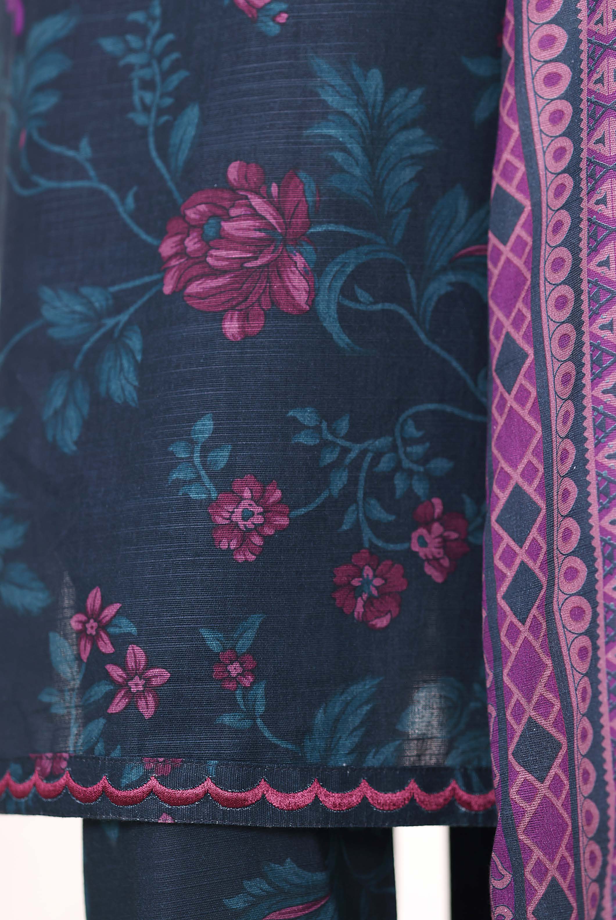 Sadabahar Printed Khadder Fall Embroidered 3pcs Stitched Collection 2025 D-06