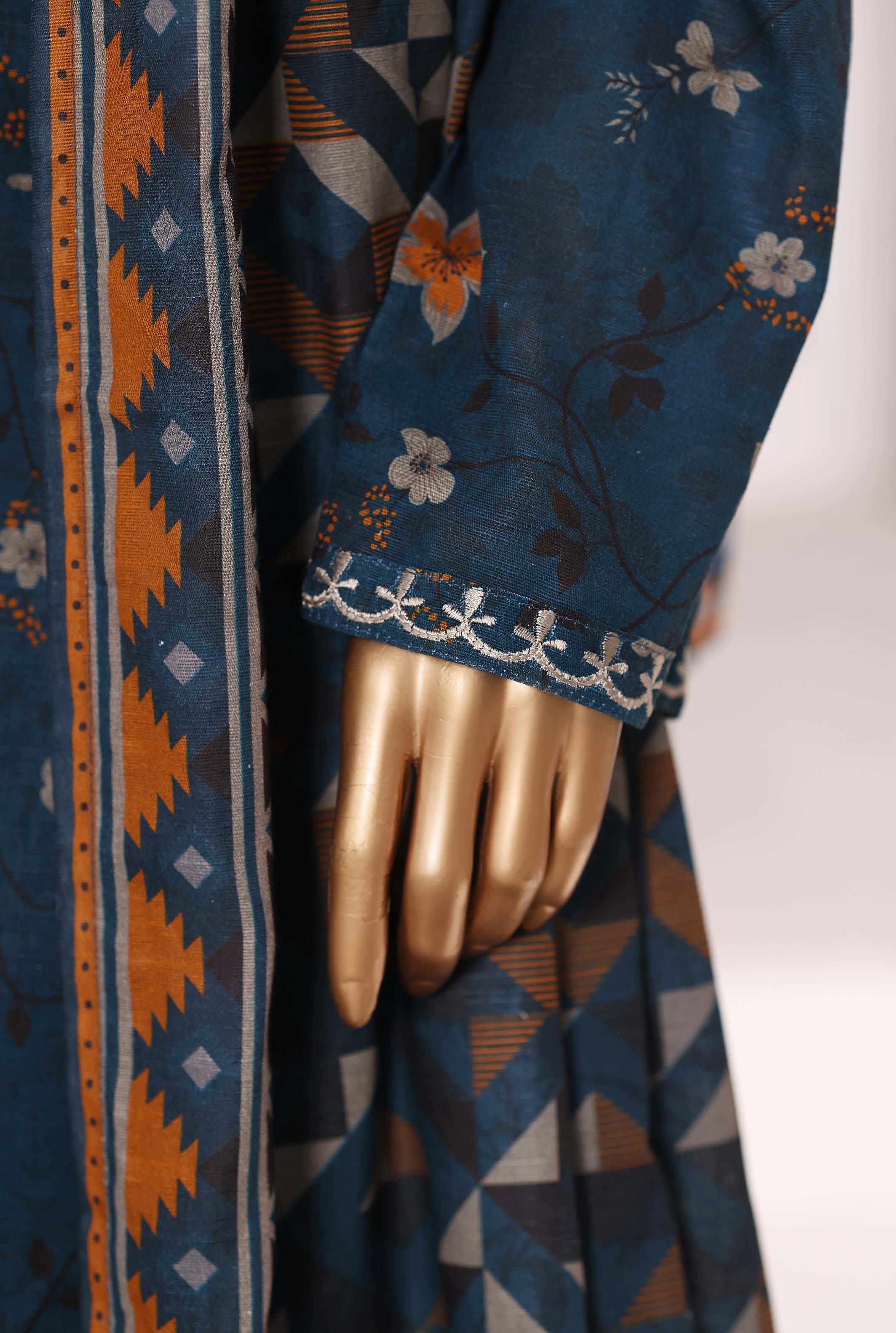 Sadabahar Printed Khadder Fall Embroidered 3pcs Stitched Collection 2025 D-01