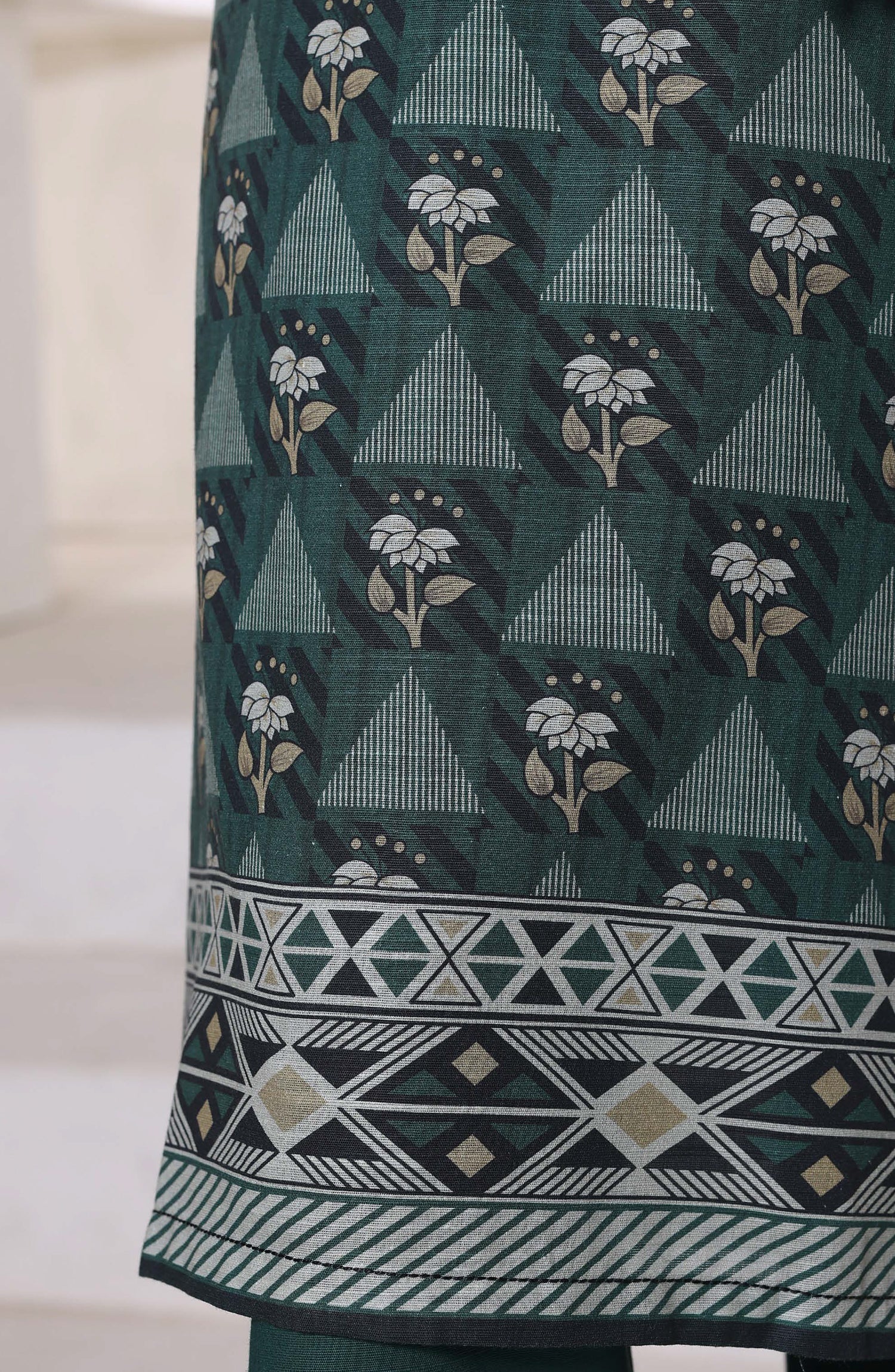 Sadabahar Printed Khadder 3pcs Stitched Vol-1 Collection 2025 D-04