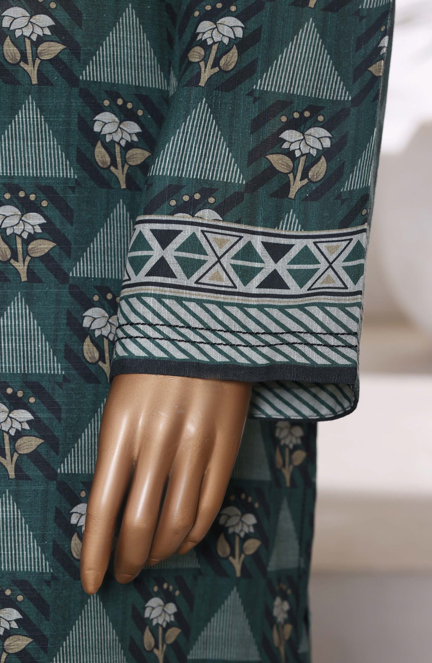 Sadabahar Printed Khadder 3pcs Stitched Vol-1 Collection 2025 D-04