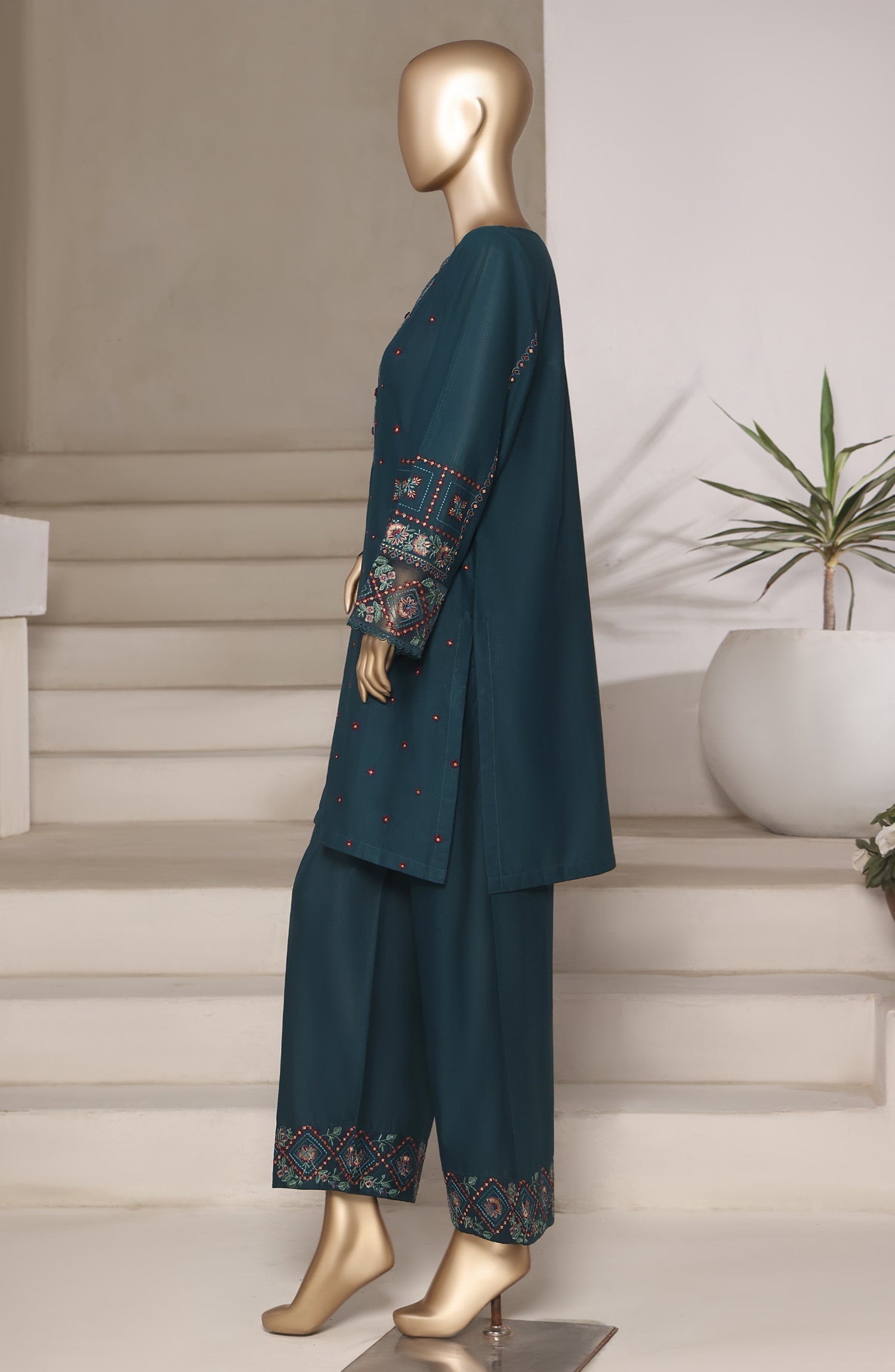 SADABAHAR Vybe Embroidered set 2PlECE STITCHED COLLECTION 2025 D-01