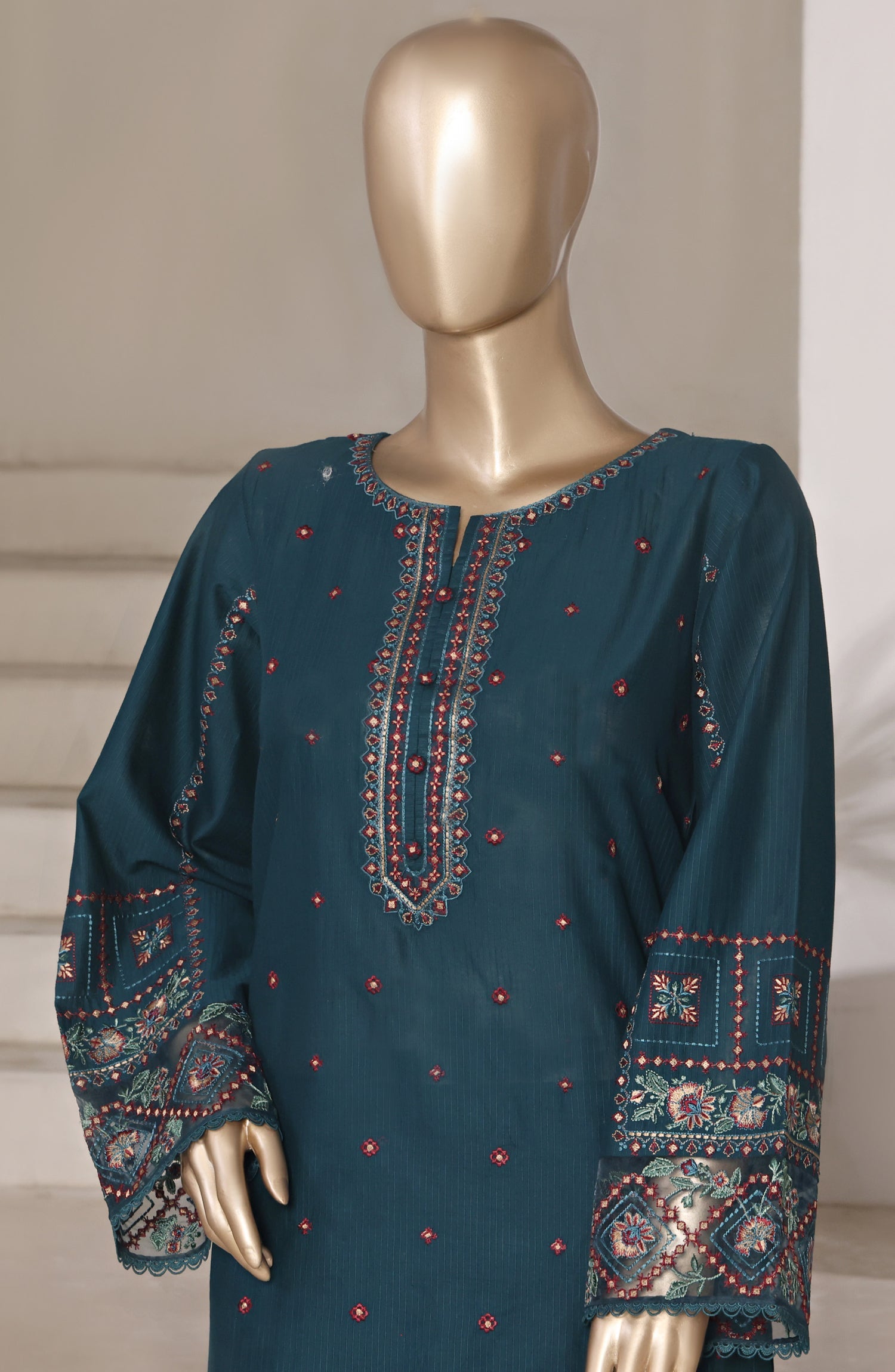 SADABAHAR Vybe Embroidered set 2PlECE STITCHED COLLECTION 2025 D-01