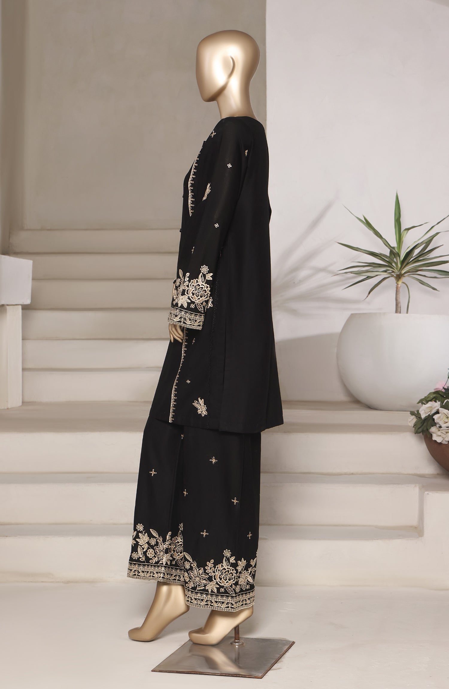 SADABAHAR Vybe Embroidered set 2PlECE STITCHED COLLECTION 2025 D-02