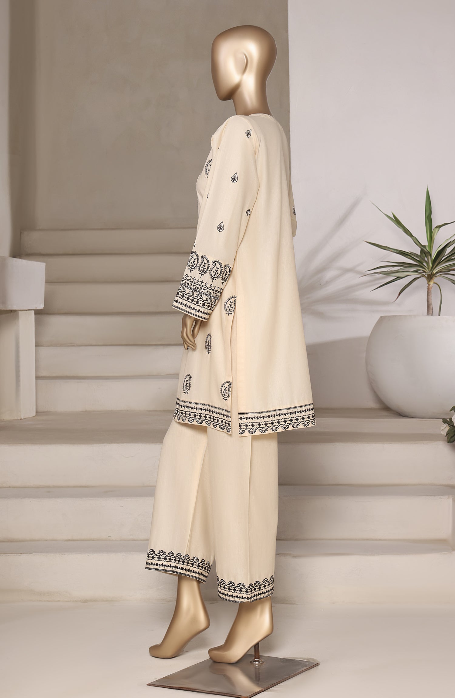 SADABAHAR Vybe Embroidered set 2PlECE STITCHED COLLECTION 2025 D-03