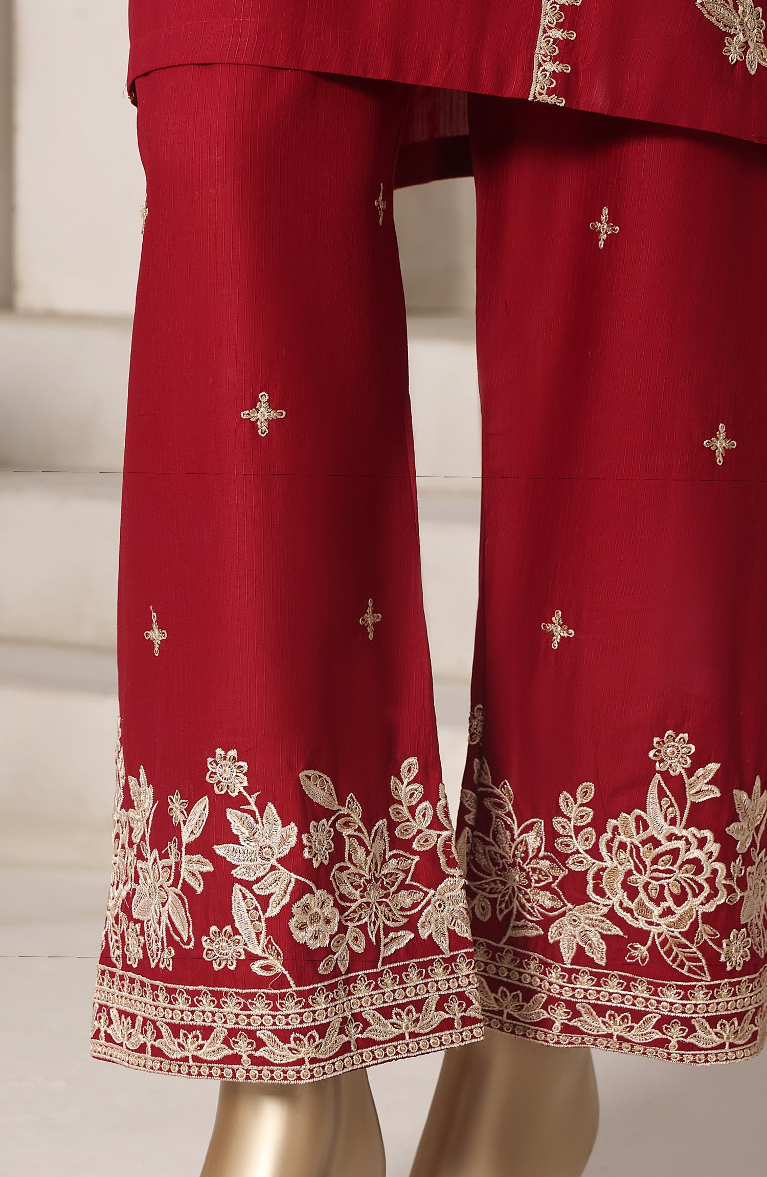 SADABAHAR Vybe Embroidered set 2PlECE STITCHED COLLECTION 2025 D-05