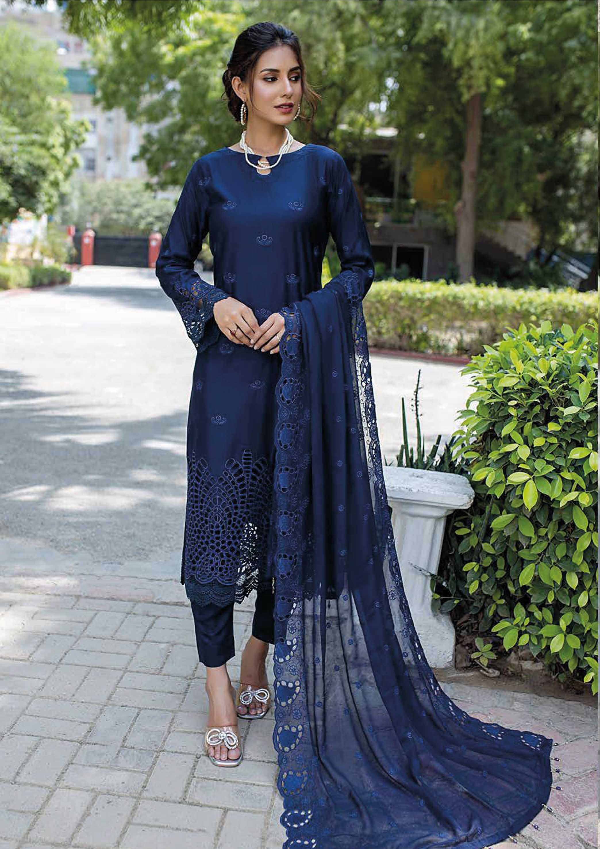 Dr. Haris By KAMILA BIG BORING LUXURY CHIKANKARI Collection'25 D-03